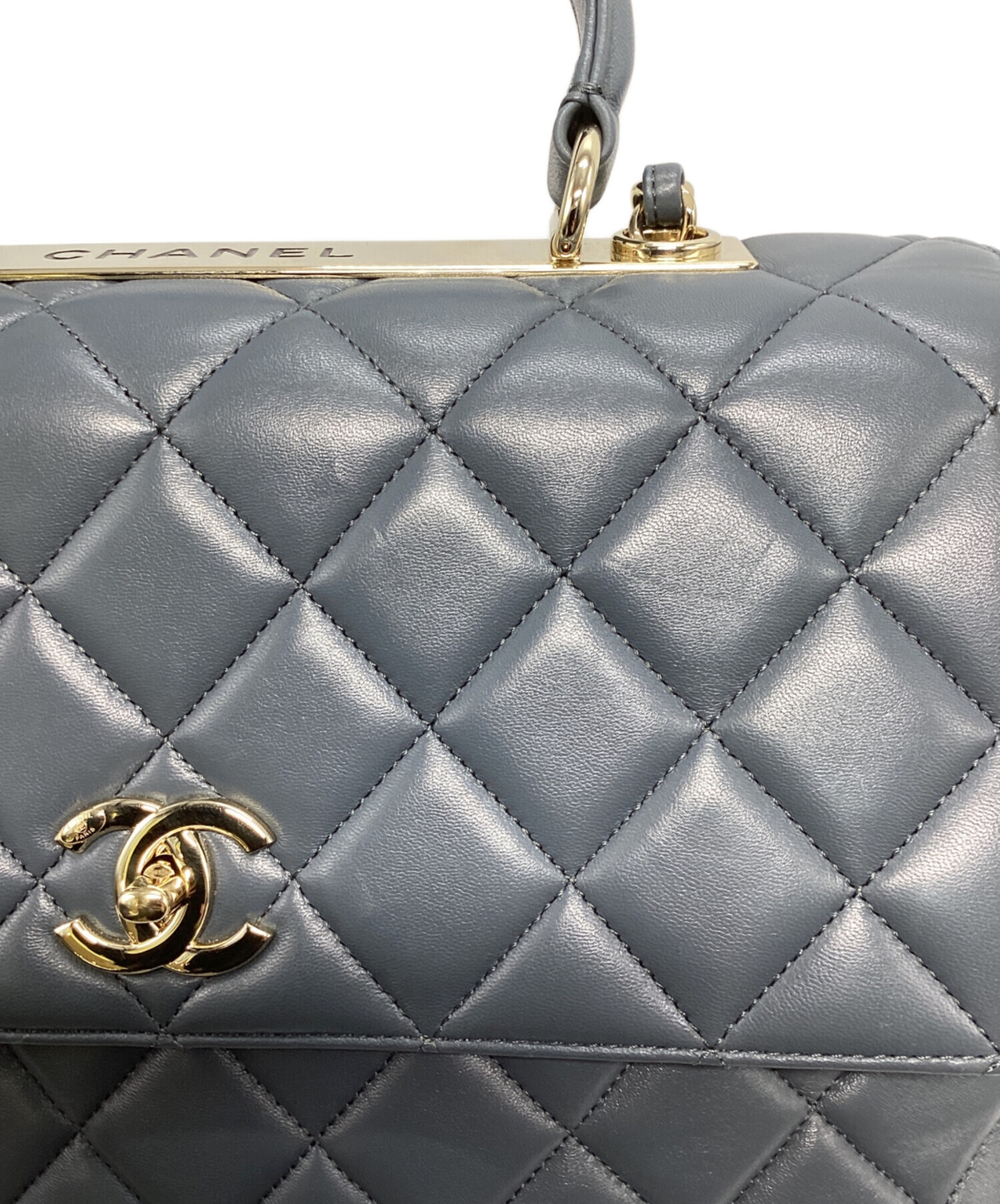 ◆シャネル◆細ストライプ模様（紺、白、ブルー、グレー）のプルオーバー［40］◆ 中古・古着通販】CHANEL (シャネル) ノースリーブフリルストライプ