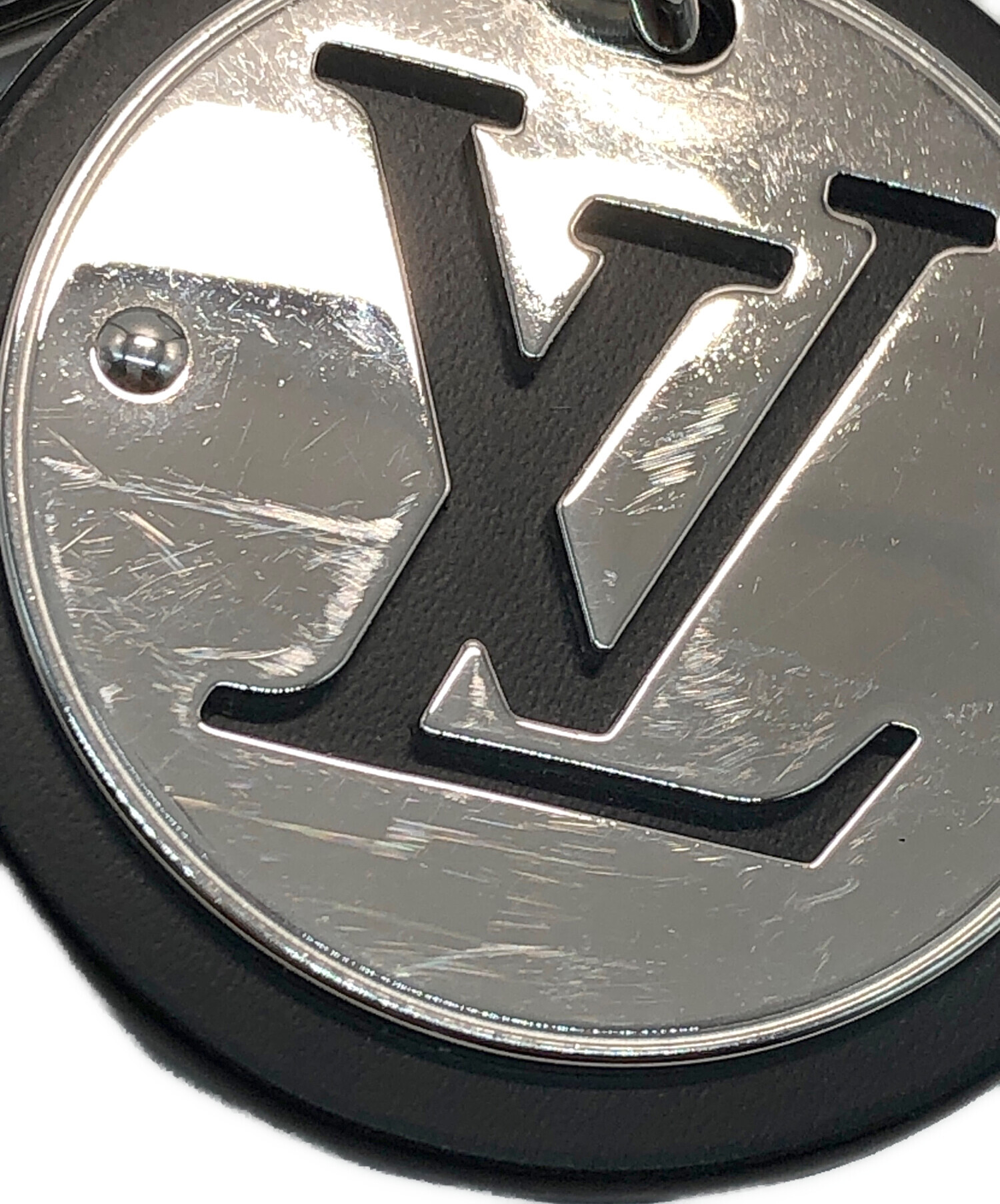 中古・古着通販】LOUIS VUITTON (ルイ ヴィトン) キーホルダー・LV