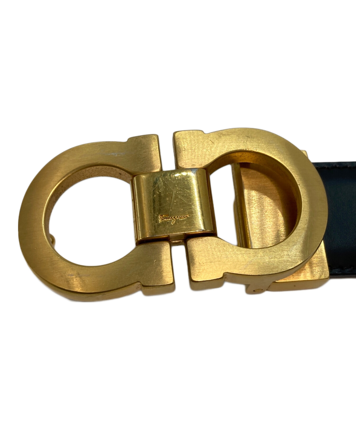 美品 Salvatore Ferragamo サルヴァトーレフェラガモ ヴィンテージ ヴァラ チェーン ベルト ゴールドカラー レディース 古着 中古 USED Salvatore Ferragamo - 美品 Salvatore Ferragamo サルヴァトーレ