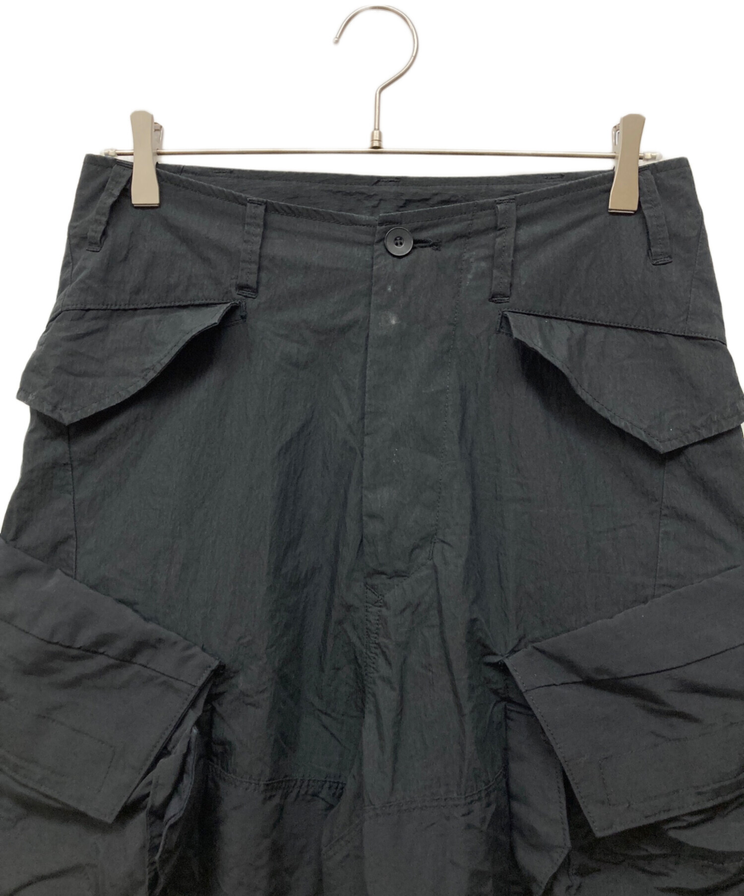 中古・古着通販】JULIUS (ユリウス) ガスマスクカーゴパンツ ブラック
