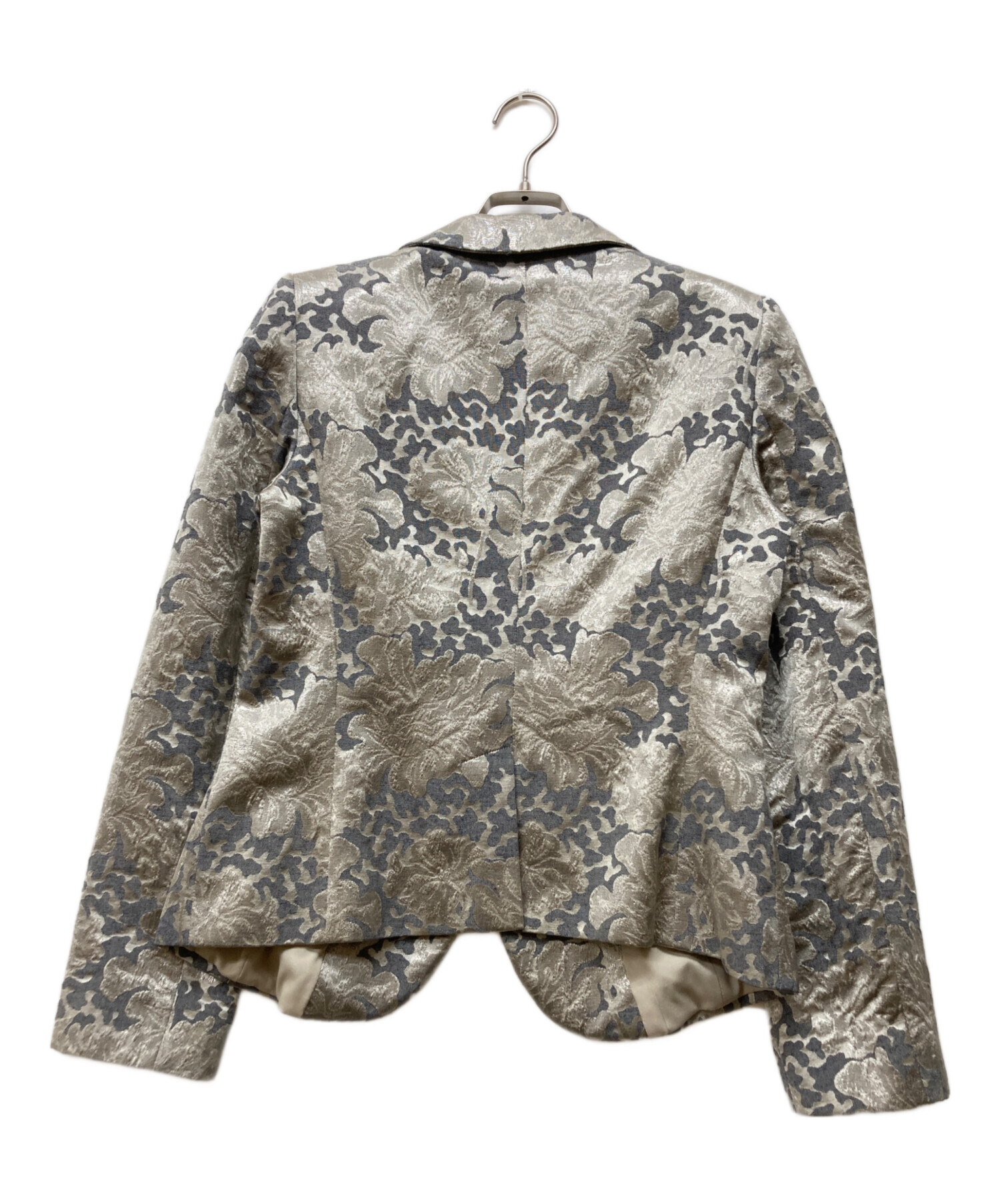イタリア製　アルマーニコレツィオーニ ノーカラージャケット 40 グレージュ 中古・古着通販】ARMANI COLLEZIONI (アルマーニ コレツィオーニ) 3B