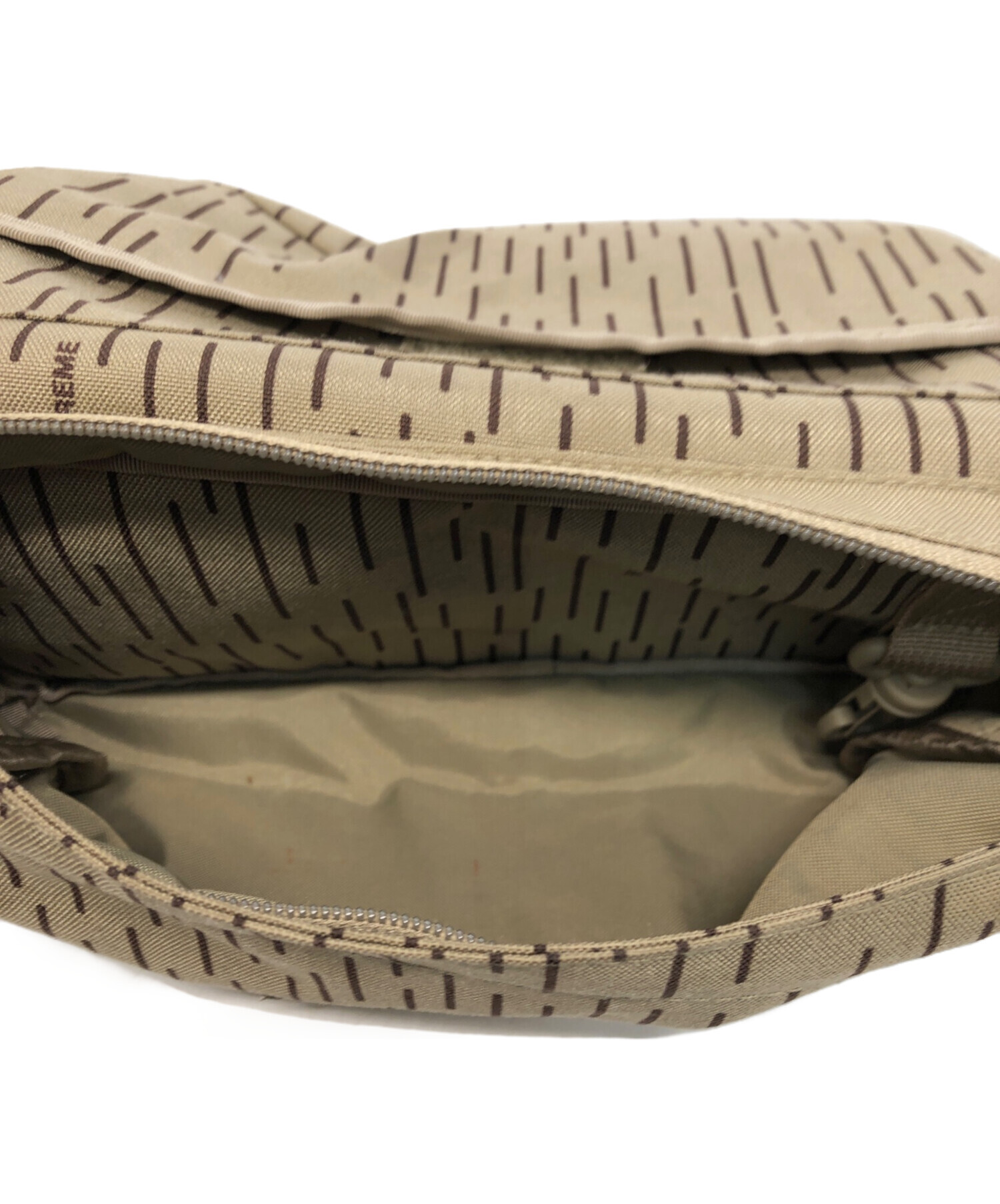 中古・古着通販】Supreme (シュプリーム) 24AW Messenger Bag 中古・古着通販】Supreme (シュプリーム) 24AW Messenger Bag