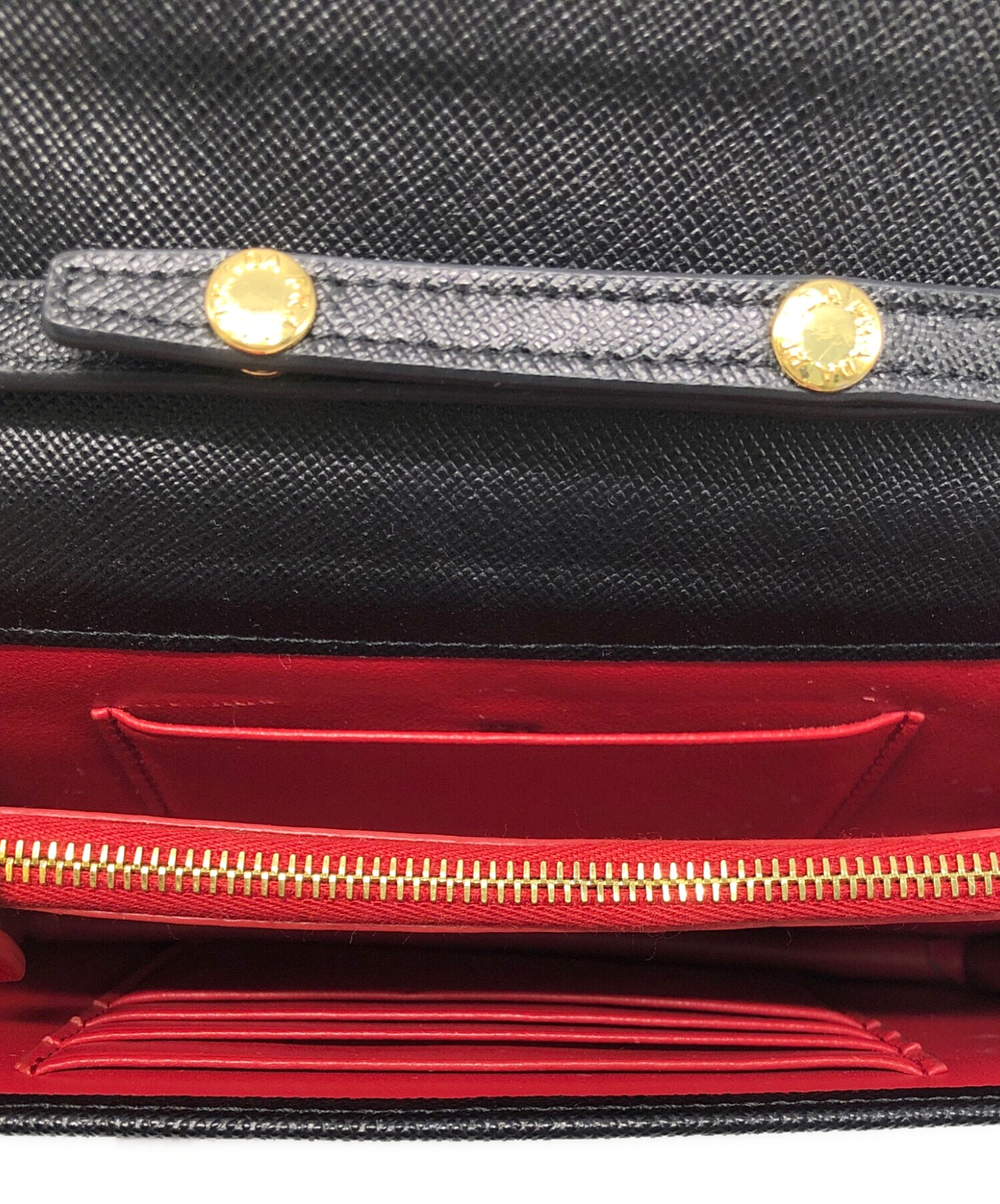 中古・古着通販】PRADA (プラダ) サフィアーノ チェーンウォレット