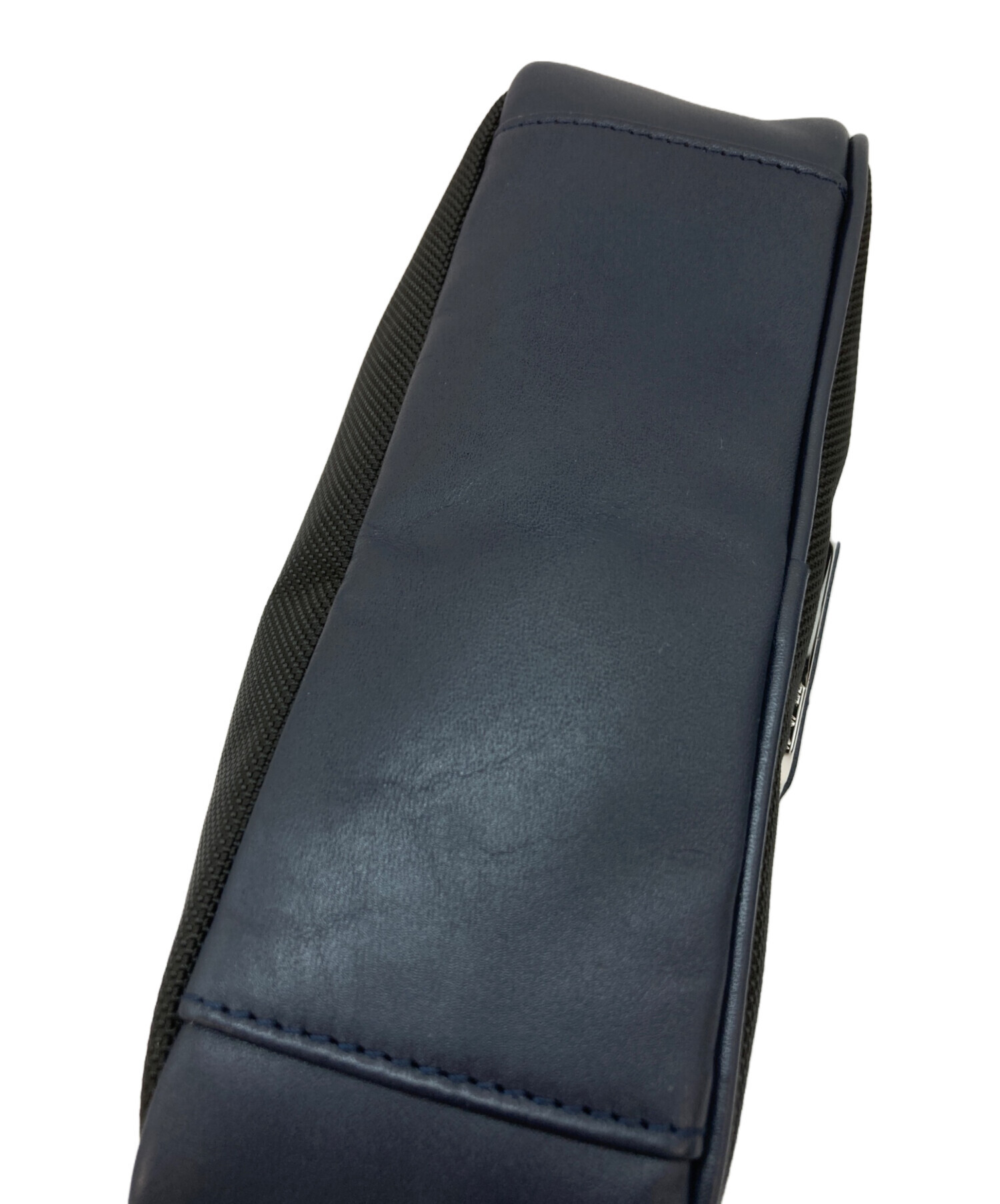 スリムビューティ✳︎REALIZE(中古品) 中古・古着通販】TUMI (トゥミ) JARVIS ミディアム・クロスボディ