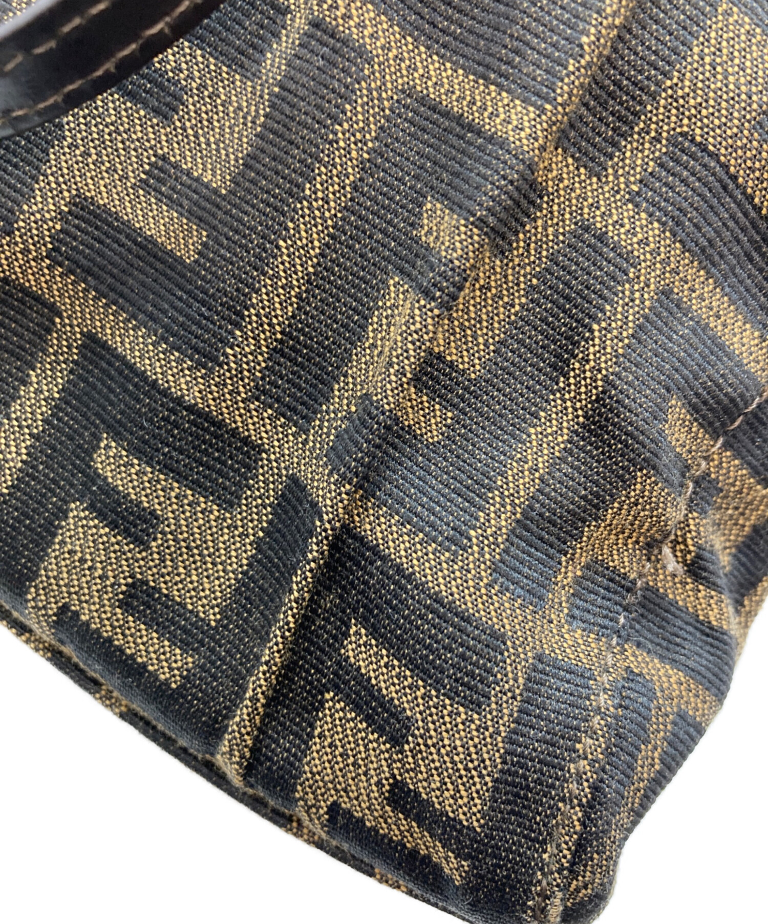 中古・古着通販】FENDI (フェンディ) ズッカ柄ハンドバッグ ブラウン