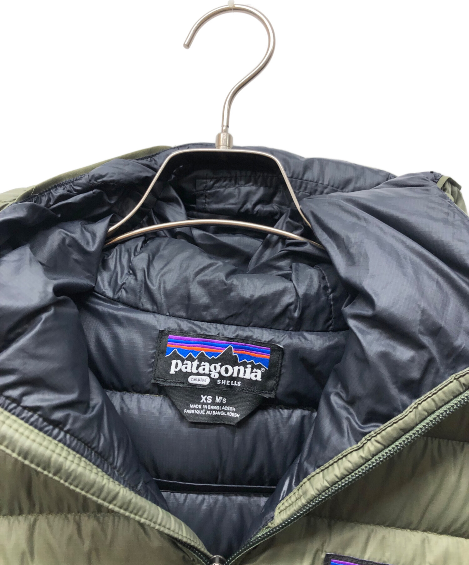 中古・古着通販】Patagonia (パタゴニア) Down Sweater Hoody カーキ 中古・古着通販】Patagonia (パタゴニア) Down Sweater Hoody カーキ