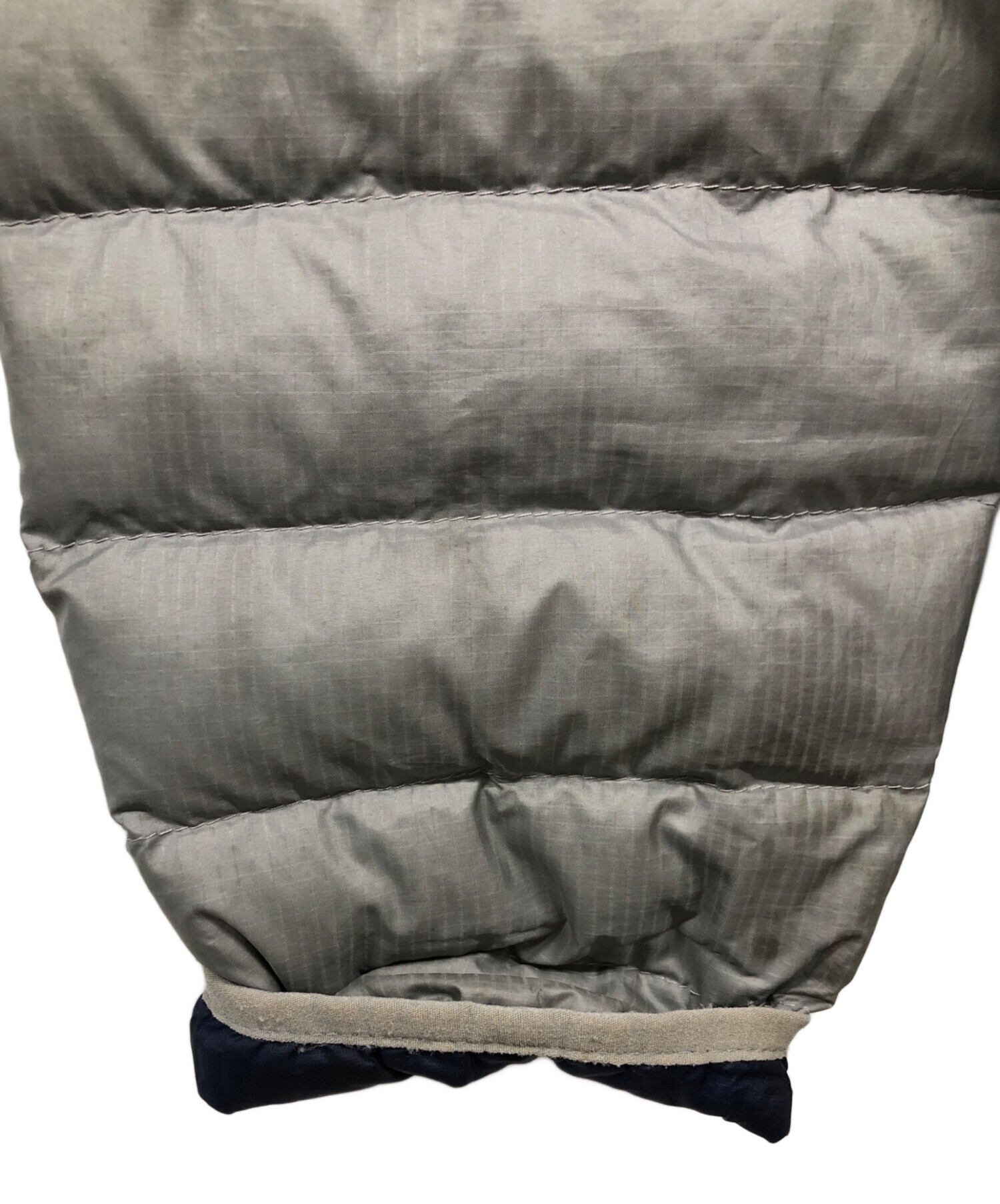 中古・古着通販】Patagonia (パタゴニア) ダウンジャケット グレー