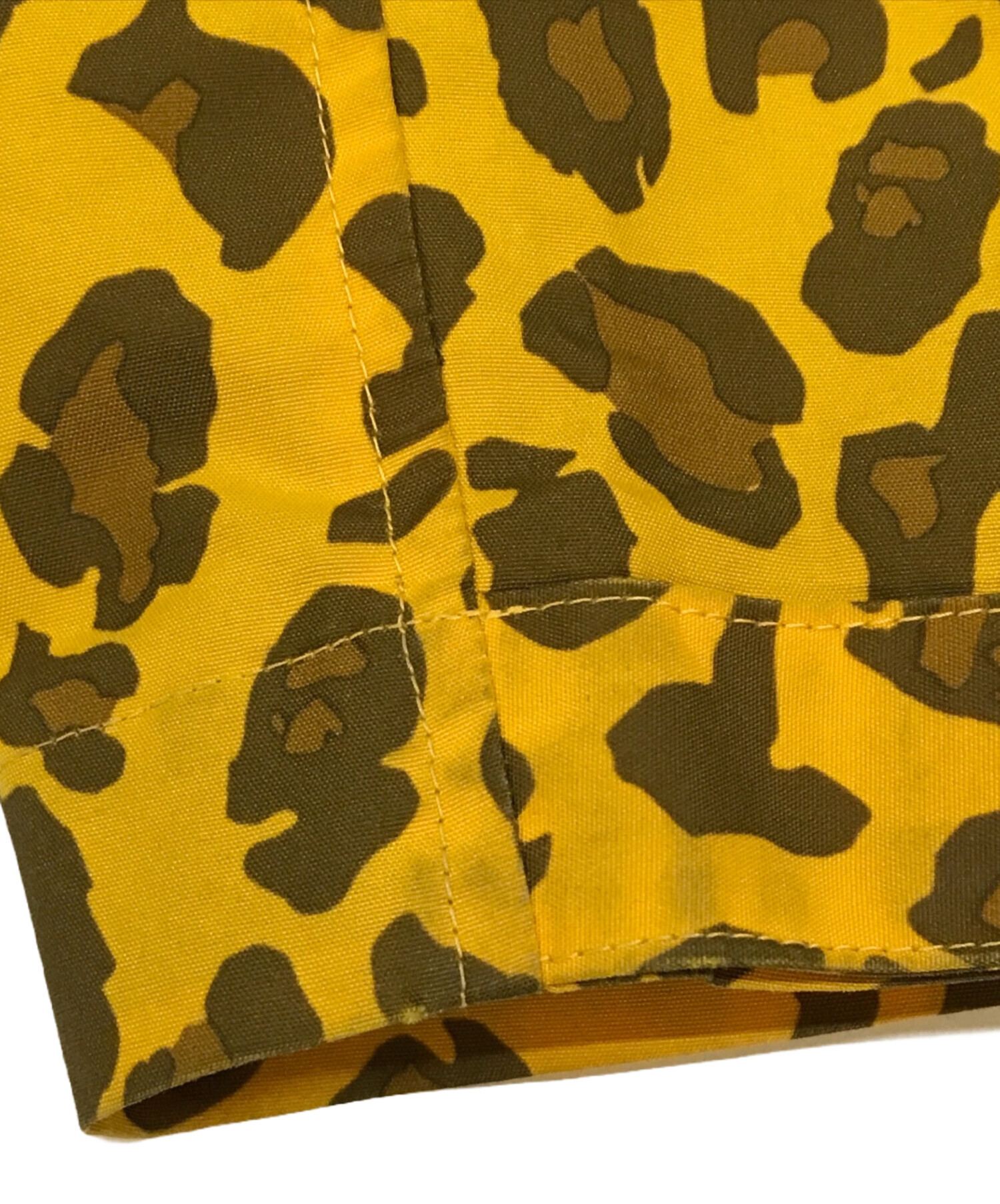 激安 古着 USED APE エイプ 1st CAMO イエロー コート M 激安 古着 USED APE エイプ 1st CAMO イエロー コート M 中古