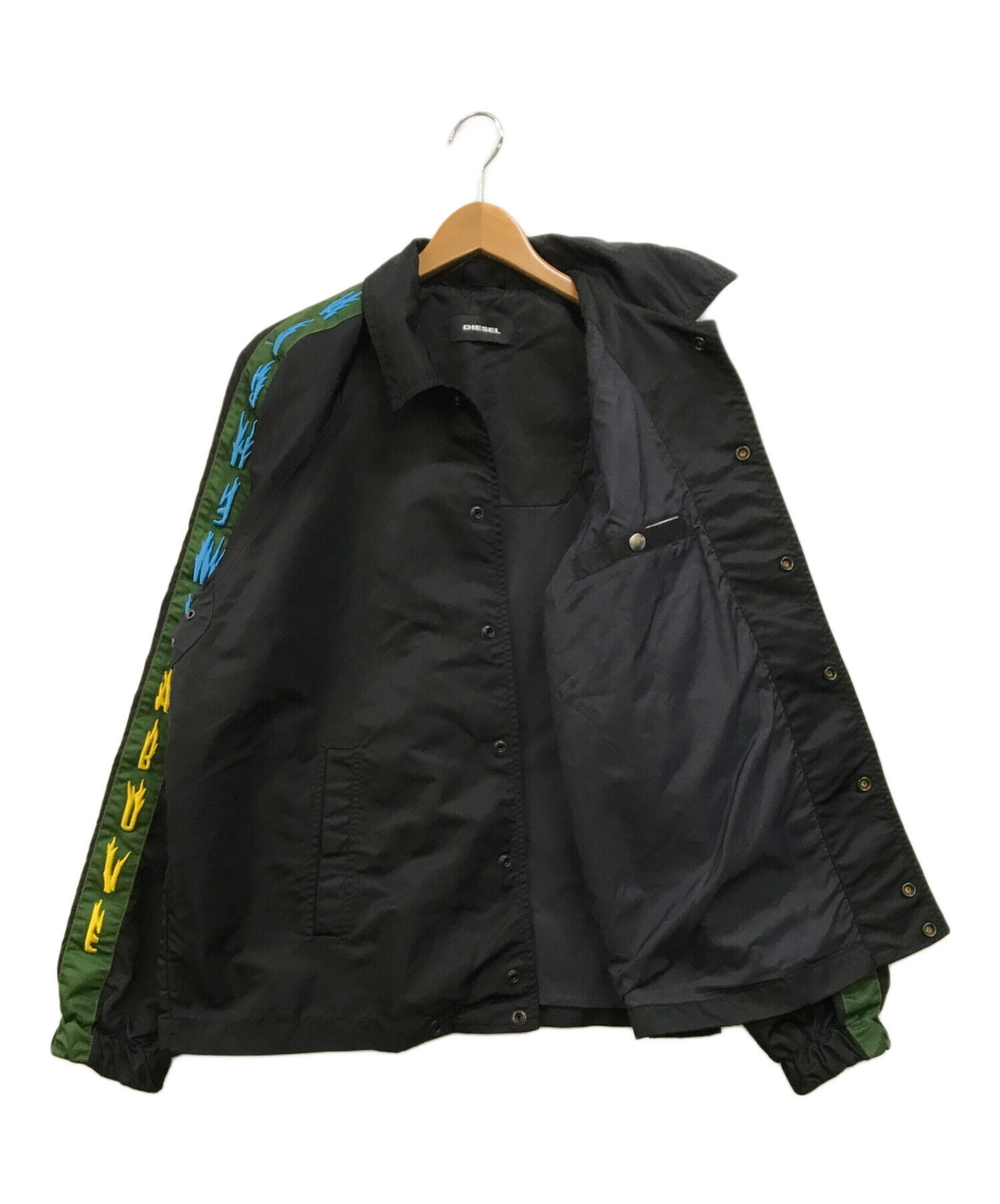 中古・古着通販】DIESEL (ディーゼル) 刺繍コーチジャケット ブラック 
