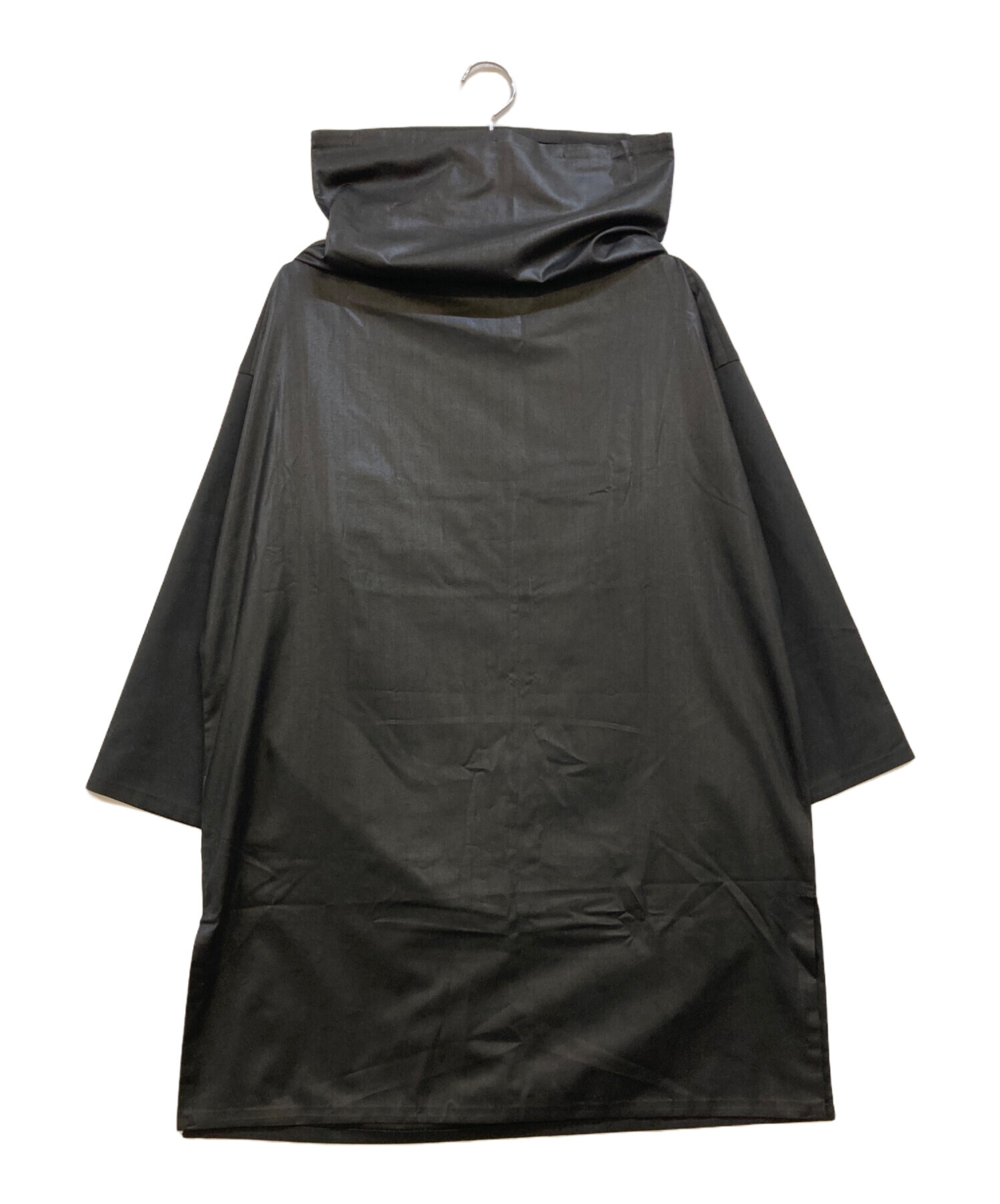 ISSEY MIYAKE ブラック ロングコート 132 5. 132 5. ISSEY MIYAKEの18 