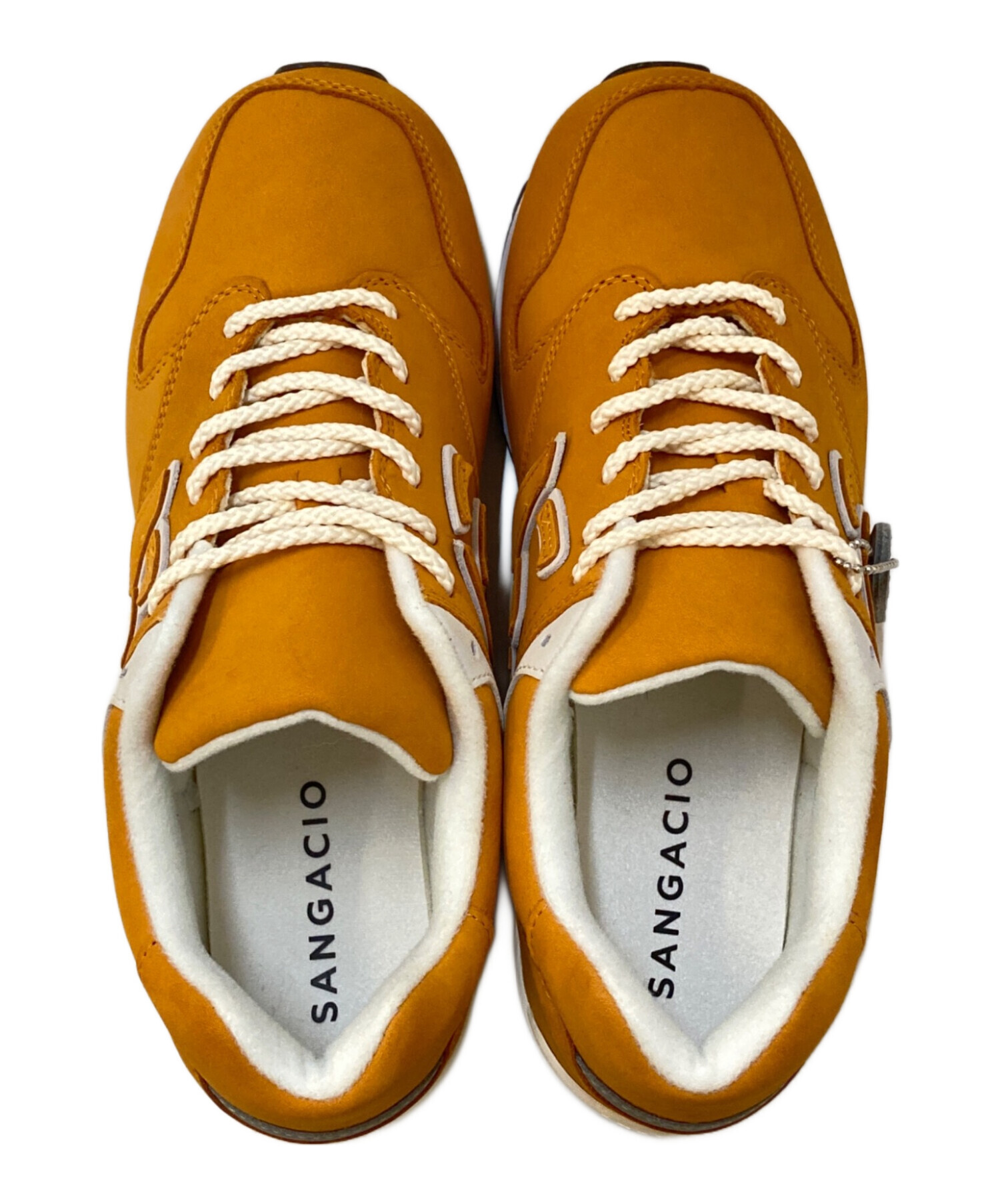 SANGACIO オレンジ スエード スニーカー にゅ～ず『オレンジ』 抜け感×上質感を両立。 大人の足元に