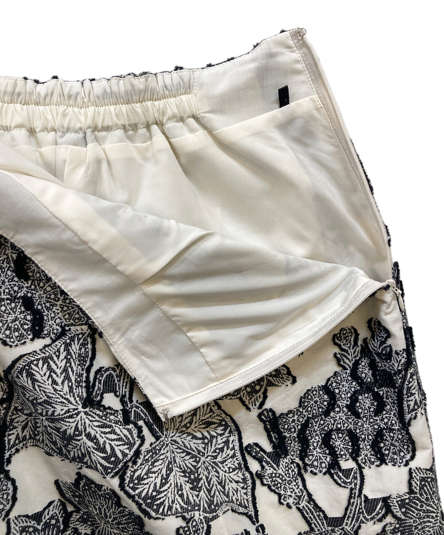 中古・古着通販】AMERI (アメリ) UND BOTANICAL JACQUARD SKIRT