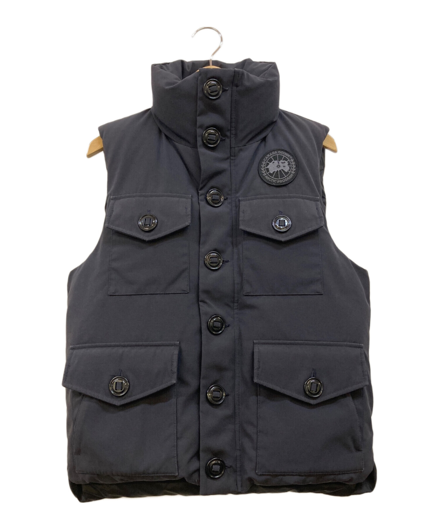  　MONTREAL ダウンベスト Ⅿサイズ　正規本物 中古・古着通販】CANADA GOOSE (カナダグース) MONTREAL DOWN VEST