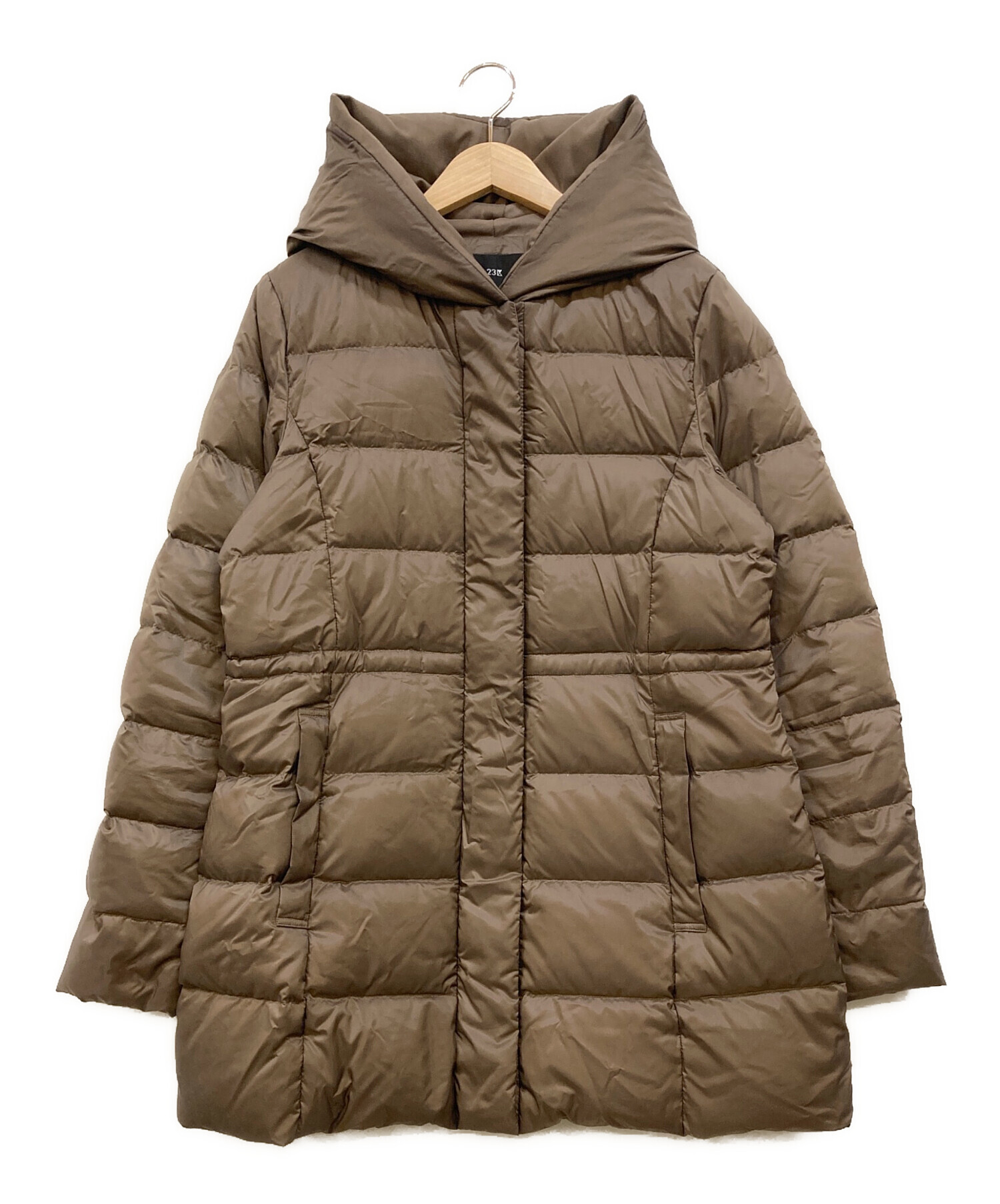 中古・古着通販】23区 (ニジュウサンク) シレータフタ ミドル丈 ダウン