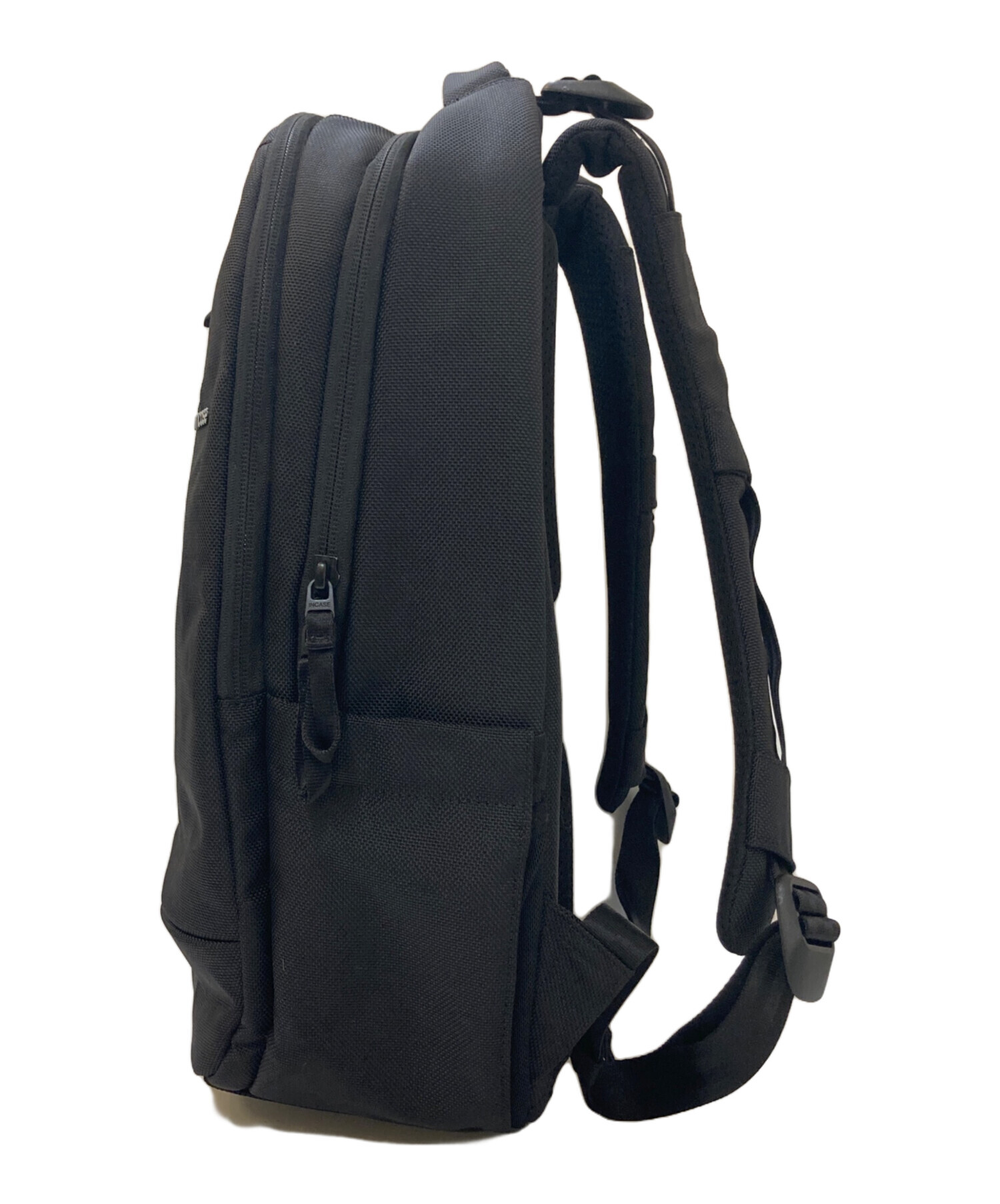中古・古着通販】Incase (インケース) Tracks Backpack 25L ブラック