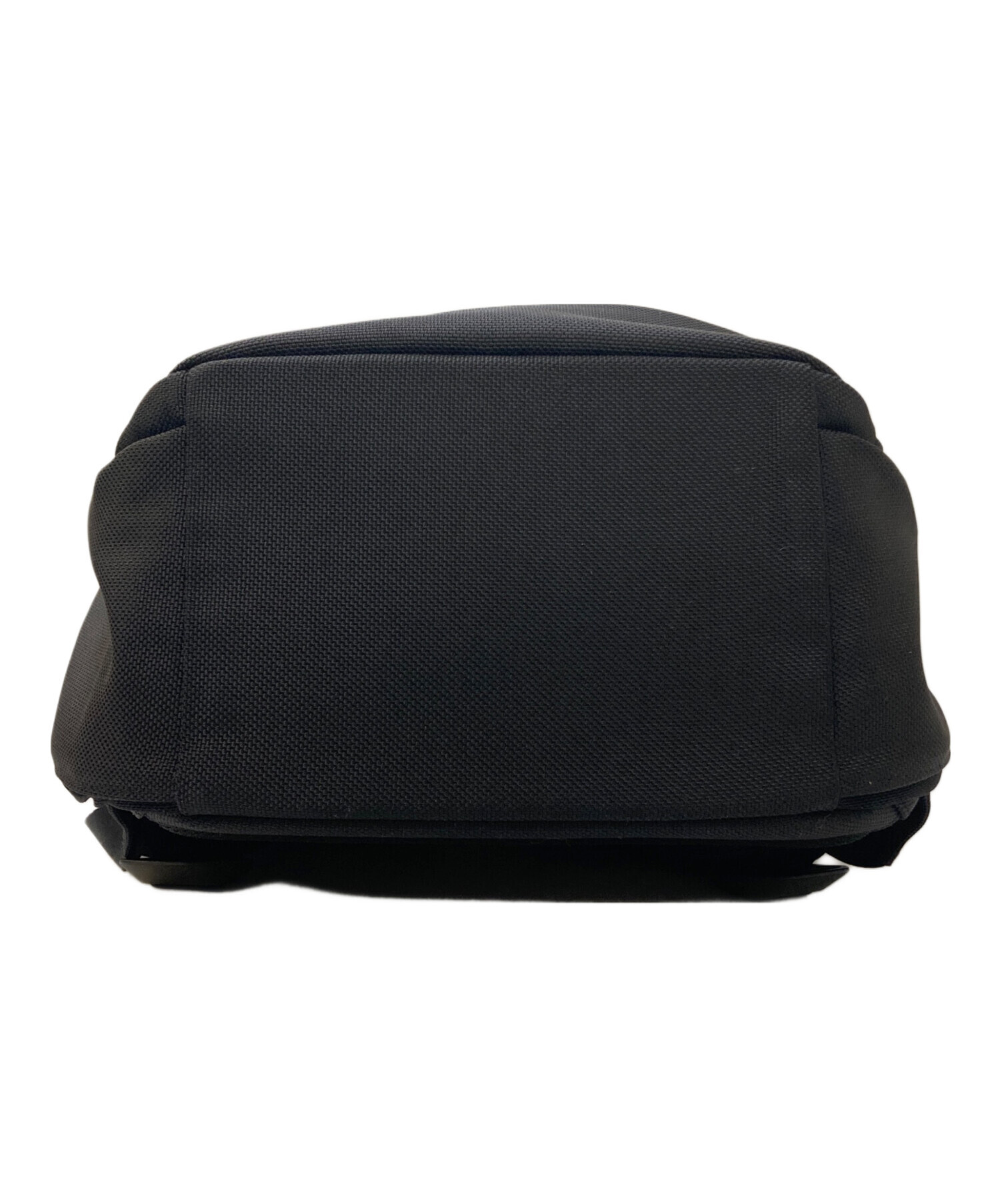 中古・古着通販】Incase (インケース) Tracks Backpack 25L ブラック 