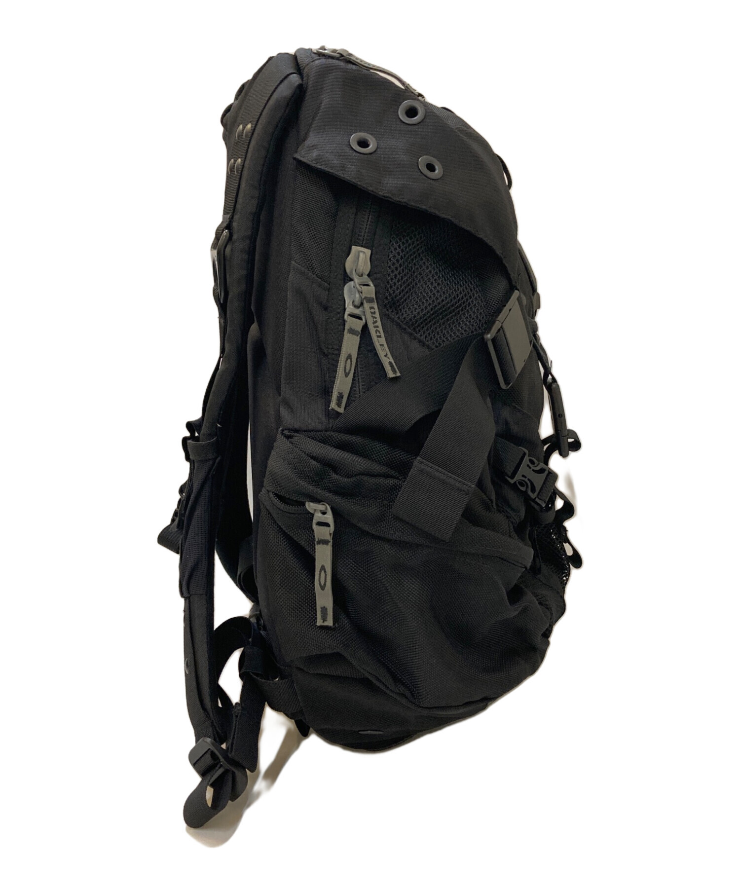 デッドストック　オークリー　アイコンバッグパック　希少スモールサイズ　ブラック② 中古・古着通販】OAKLEY (オークリー) ICON PACK 3.0 SHEET METAL CAMO