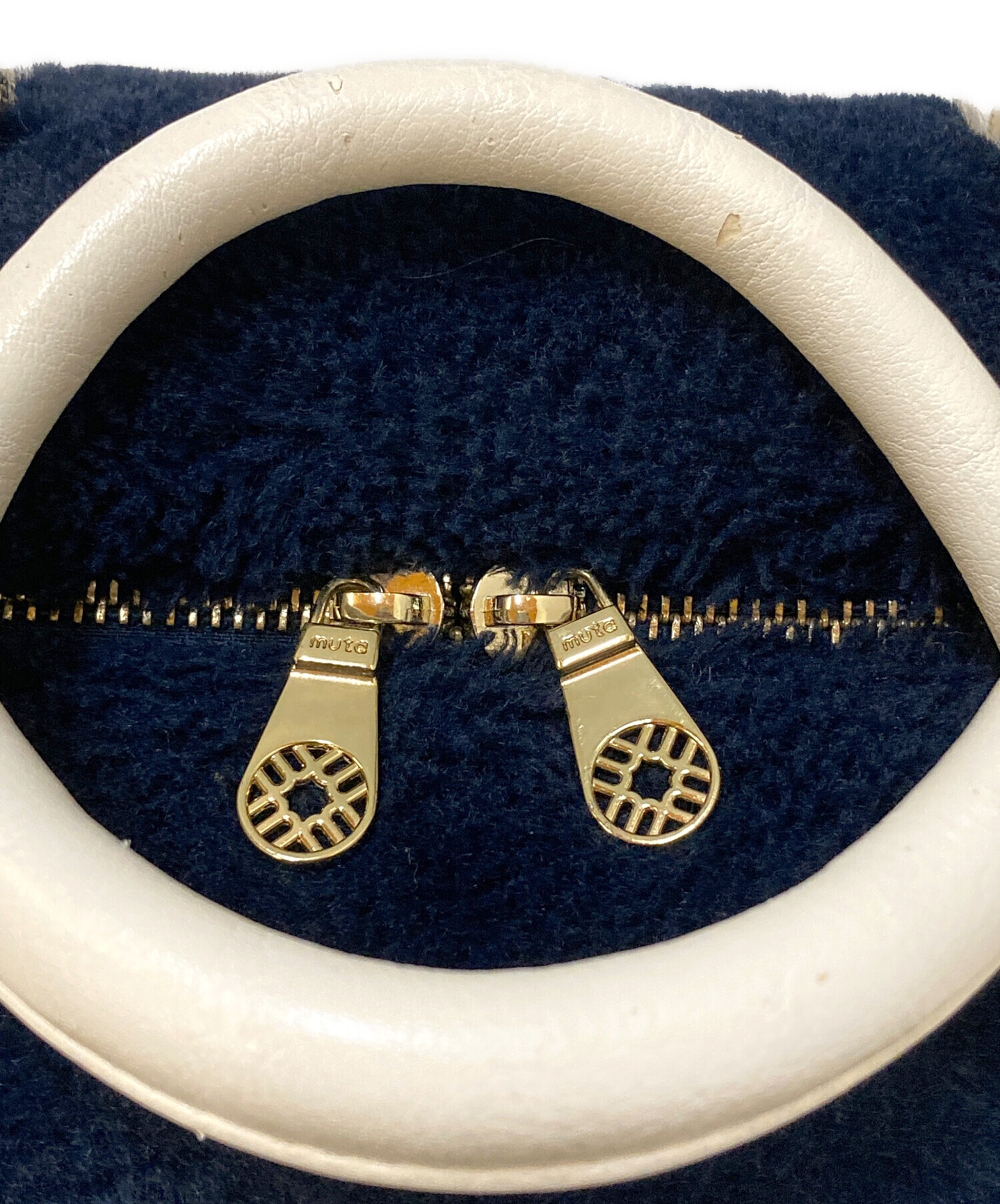 中古・古着通販】muta (ムータ) ファーボストンバッグ ネイビー