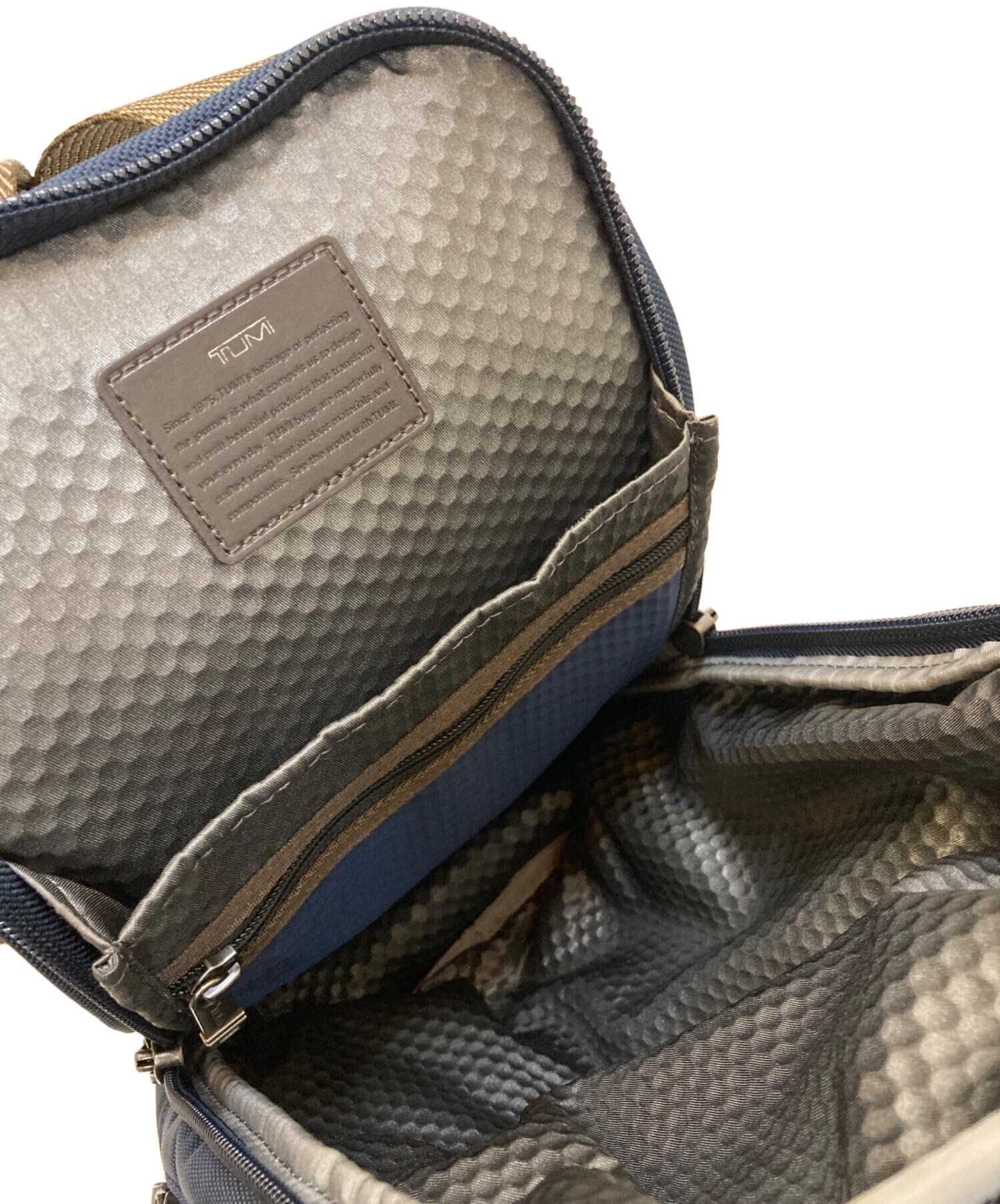 中古・古着通販】TUMI (トゥミ) ALPHA BRAVO ボディバッグ ネイビー