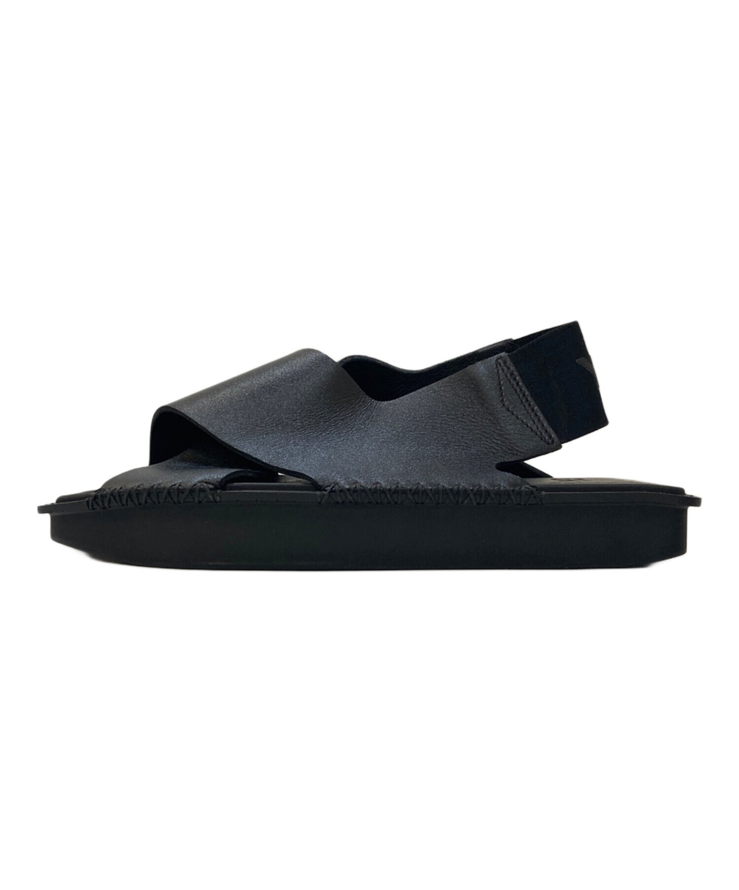 Y-3 ブラック サンダル ストラップデザイン 中古・古着通販】Y-3 (ワイスリー) ロゴストラップ スクエアサンダル