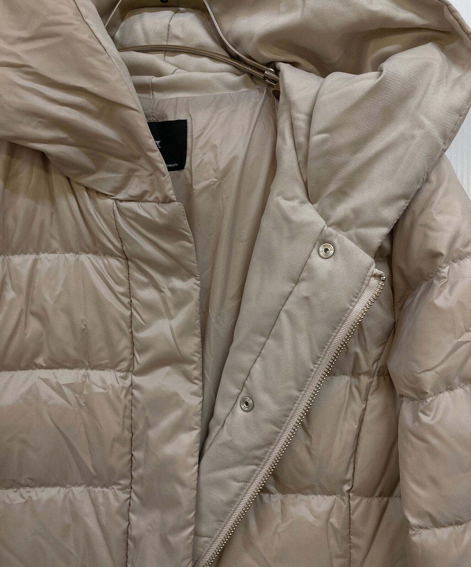 中古・古着通販】23区 (ニジュウサンク) シレータフタ ミドル丈 ダウン 