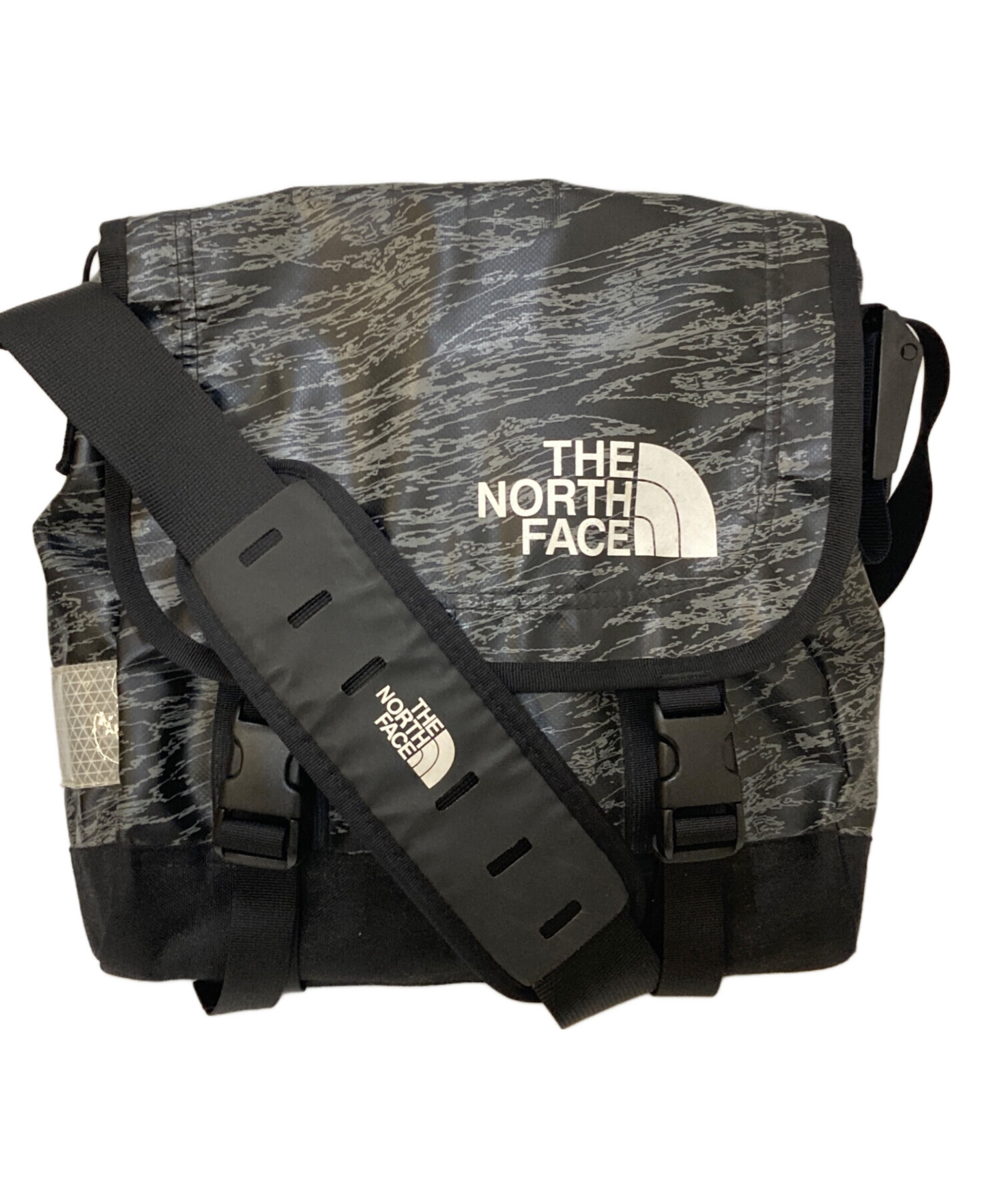 中古・古着通販】THE NORTH FACE (ザ ノース フェイス) BACK CHANNEL 中古・古着通販】THE NORTH FACE (ザ ノース フェイス) BACK CHANNEL