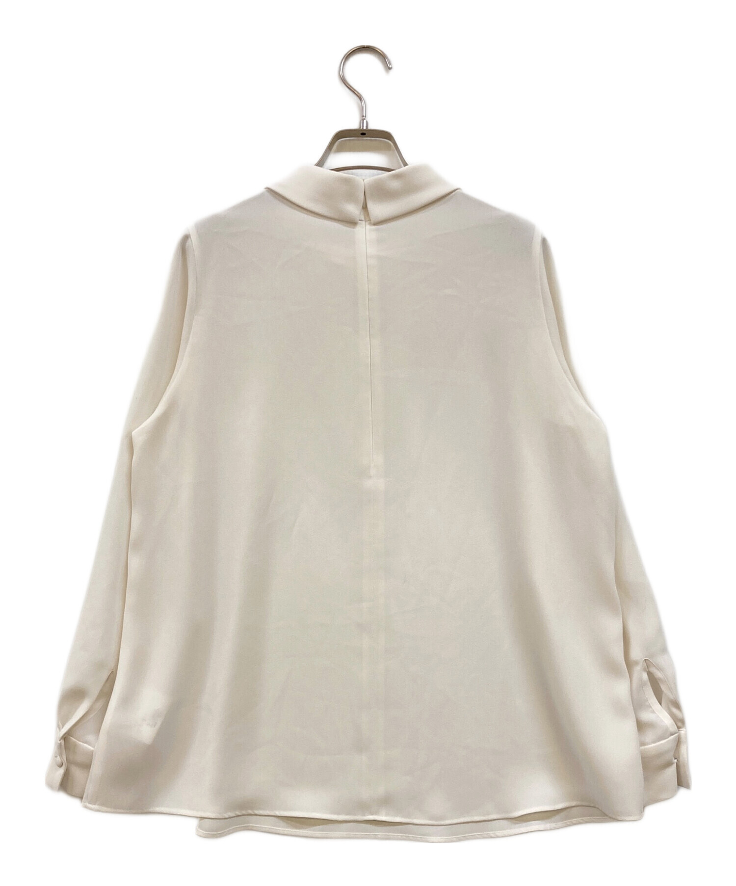 中古・古着通販】Col Pierrot (コルピエロ) Rollneck Blouse ホワイト 