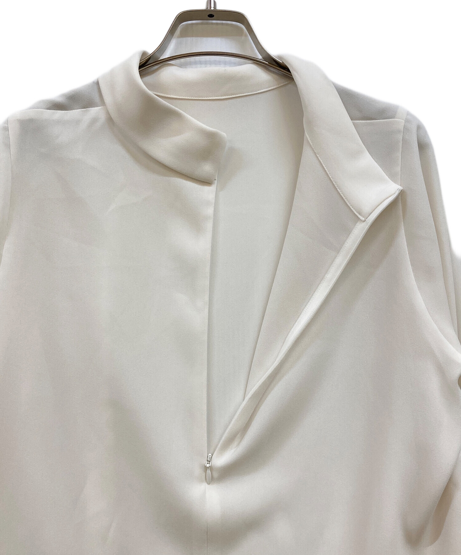 中古・古着通販】Col Pierrot (コルピエロ) Rollneck Blouse ホワイト 