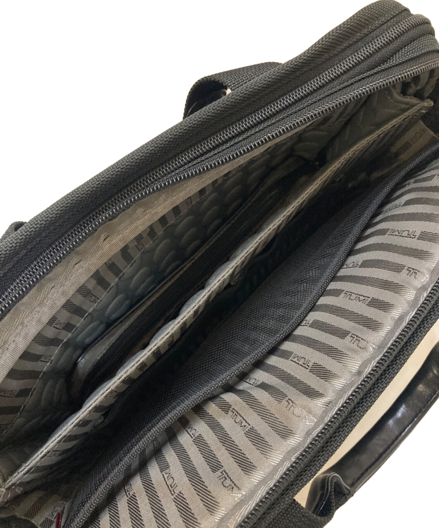 廃盤品TUMIブラック迷彩 ビジネスバッグ 中古・古着通販】TUMI (トゥミ) 2WAYビジネスバッグ ブラック