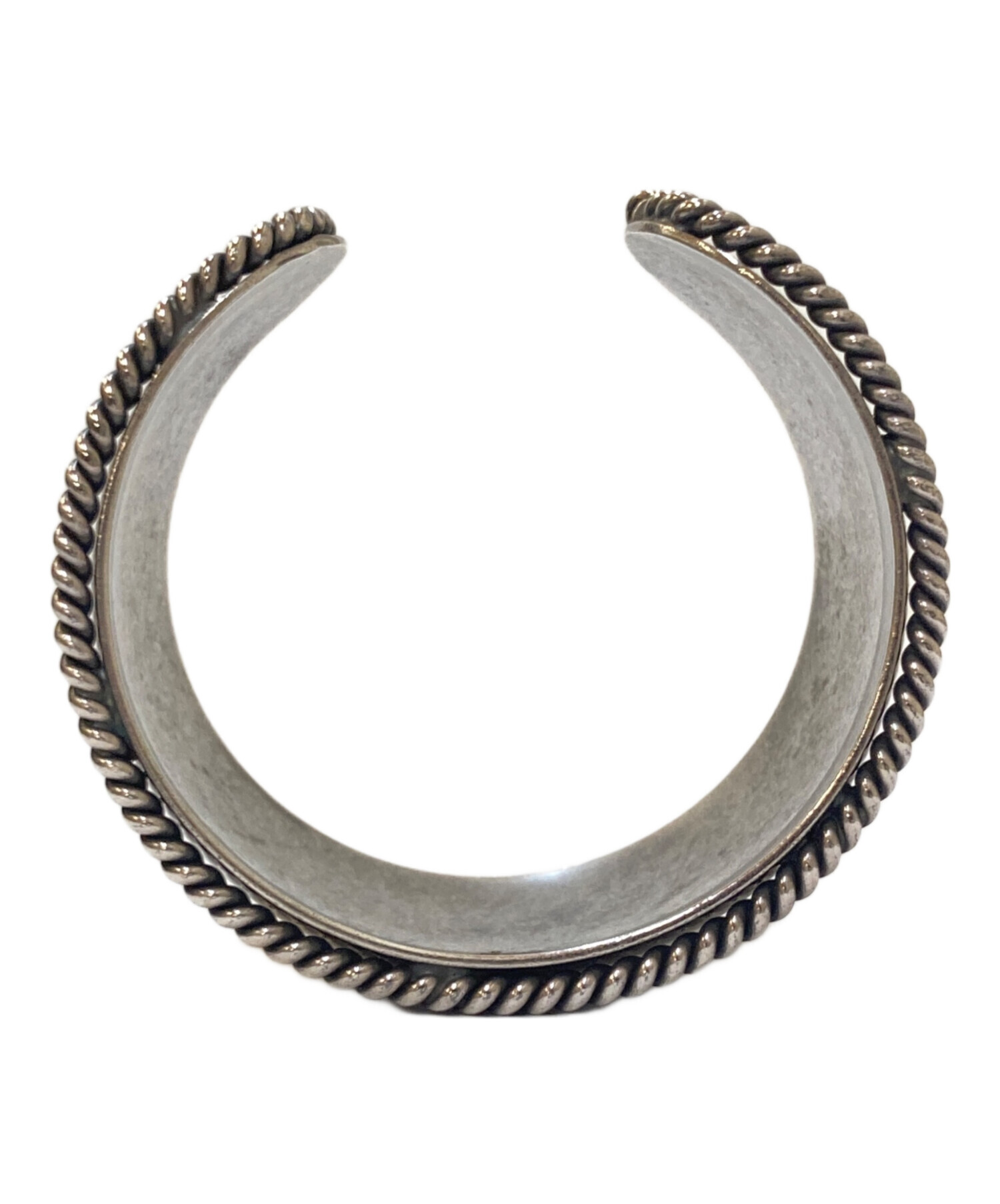 【Soierie】ヴィンテージ加工 シルバー バングル 中古・古着通販】Soierie (ソワリー) Twist bangle グレー｜ブランド