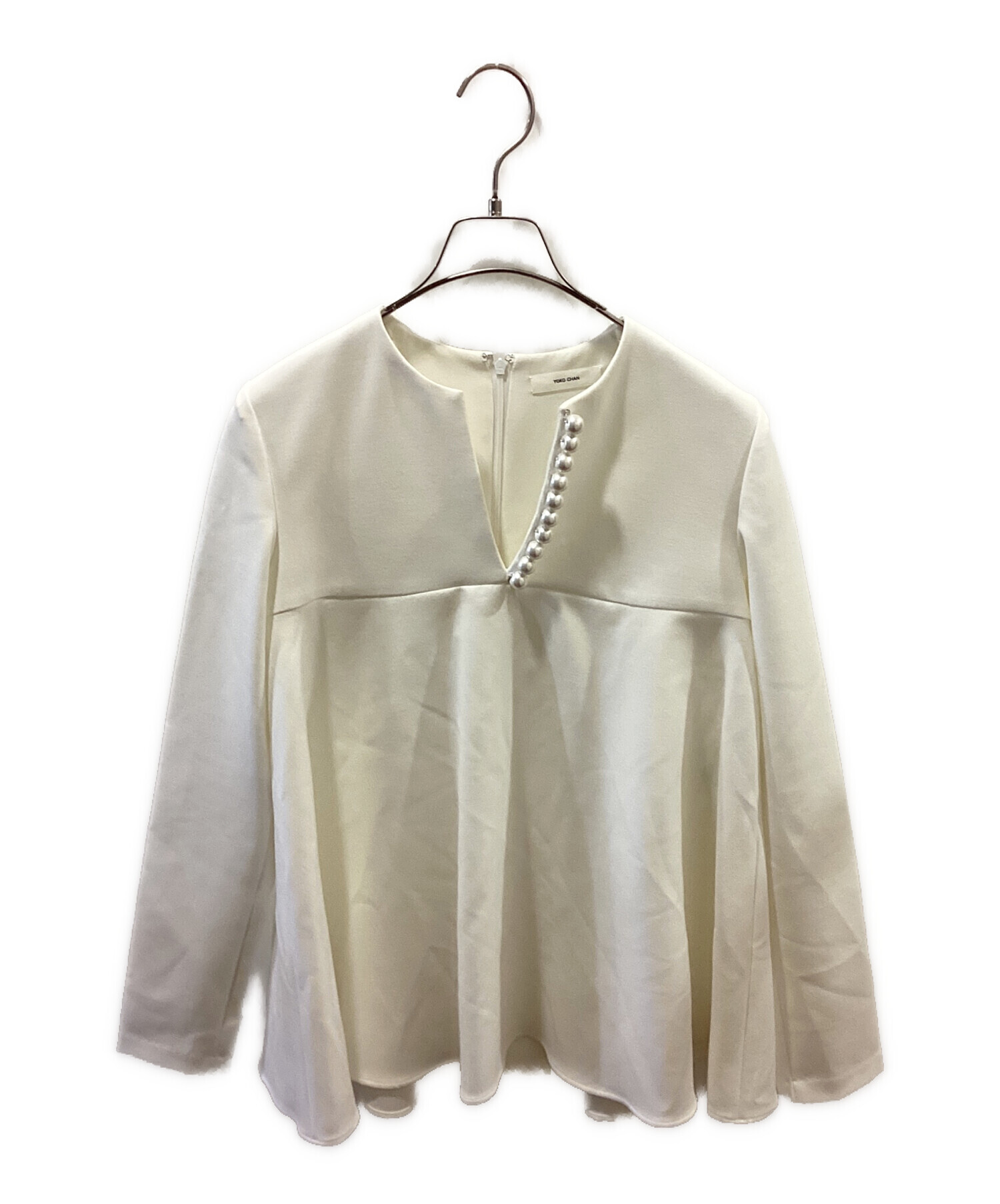 中古・古着通販】YOKO CHAN (ヨーコチャン) パールブラウス ホワイト  