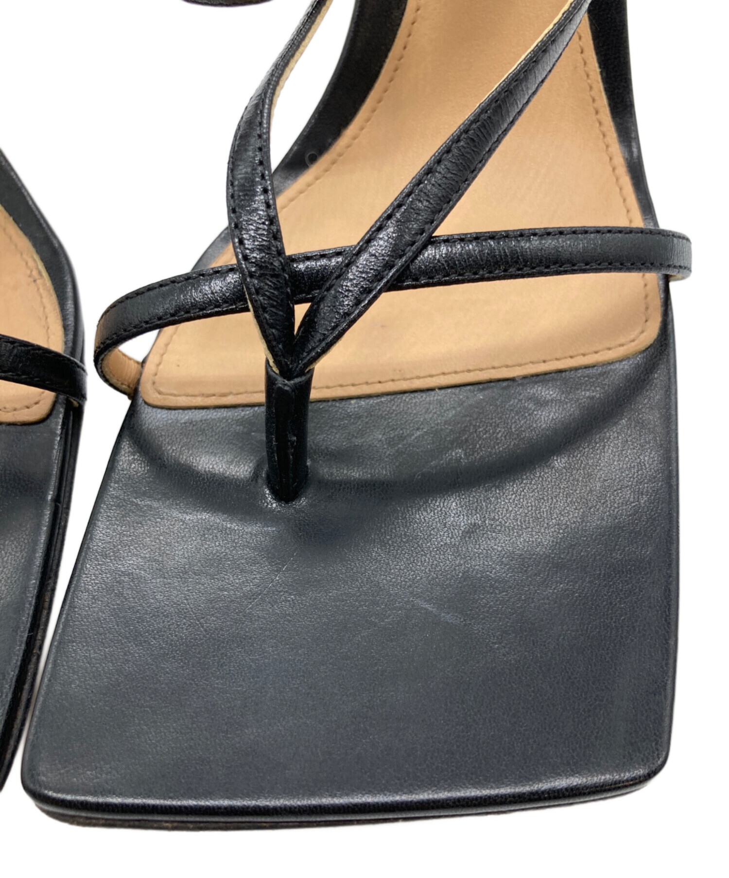 BOTTEGA VENETA ブラック ストラップ サンダル 中古・古着通販】BOTTEGA VENETA (ボッテガベネタ) ストレッチ