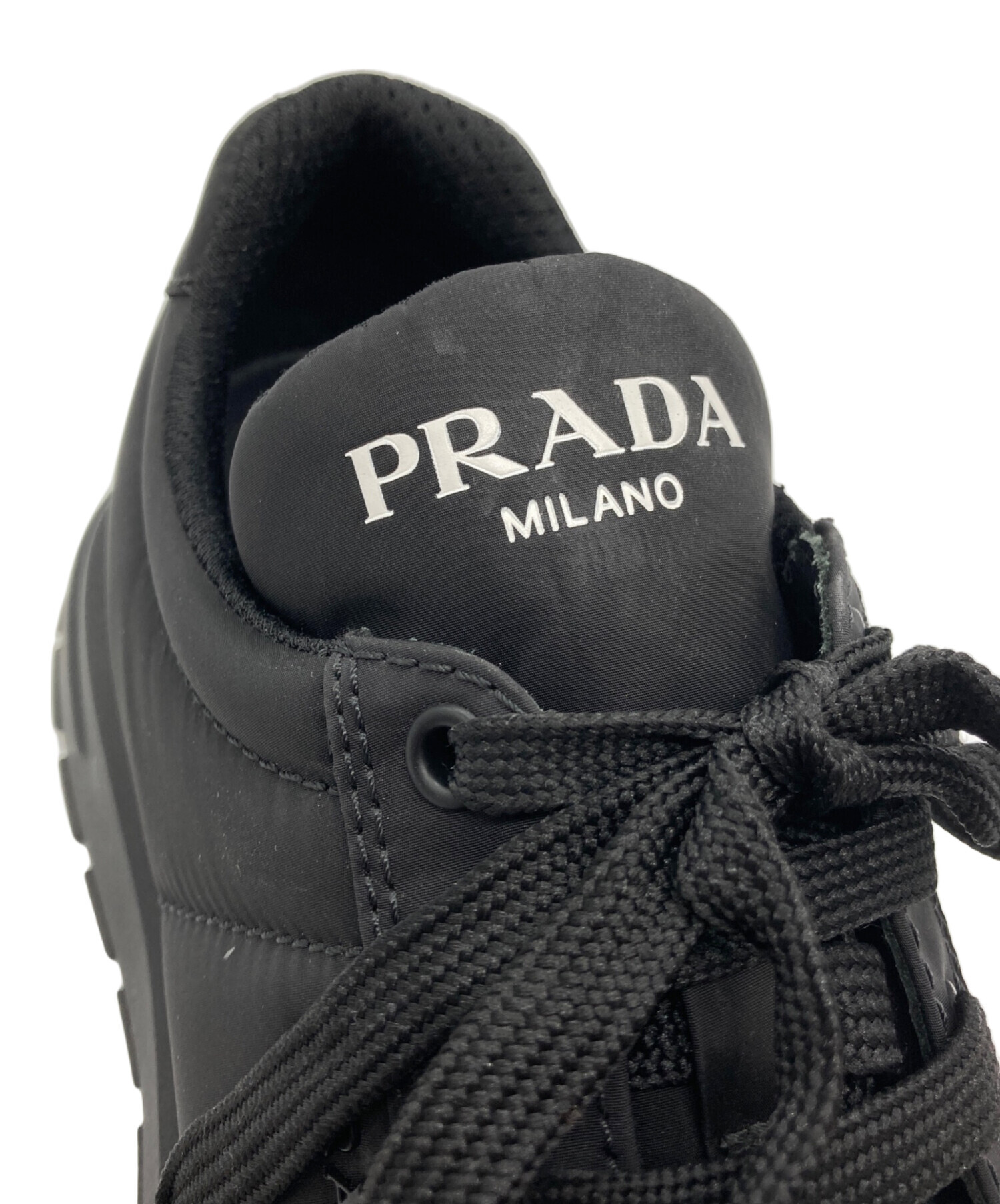 PRADA ナイロンスニーカー 中古・古着通販】PRADA (プラダ) ナイロンローカットスニーカー