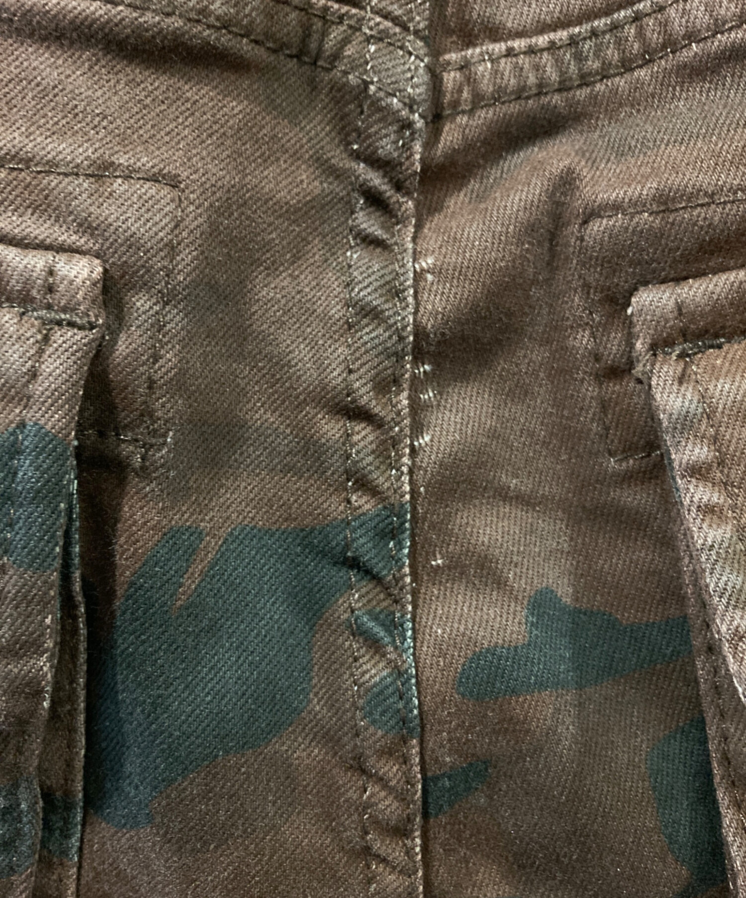 中古・古着通販】VALABASAS (バラバサス) カモ柄フレアデニム ブラウン