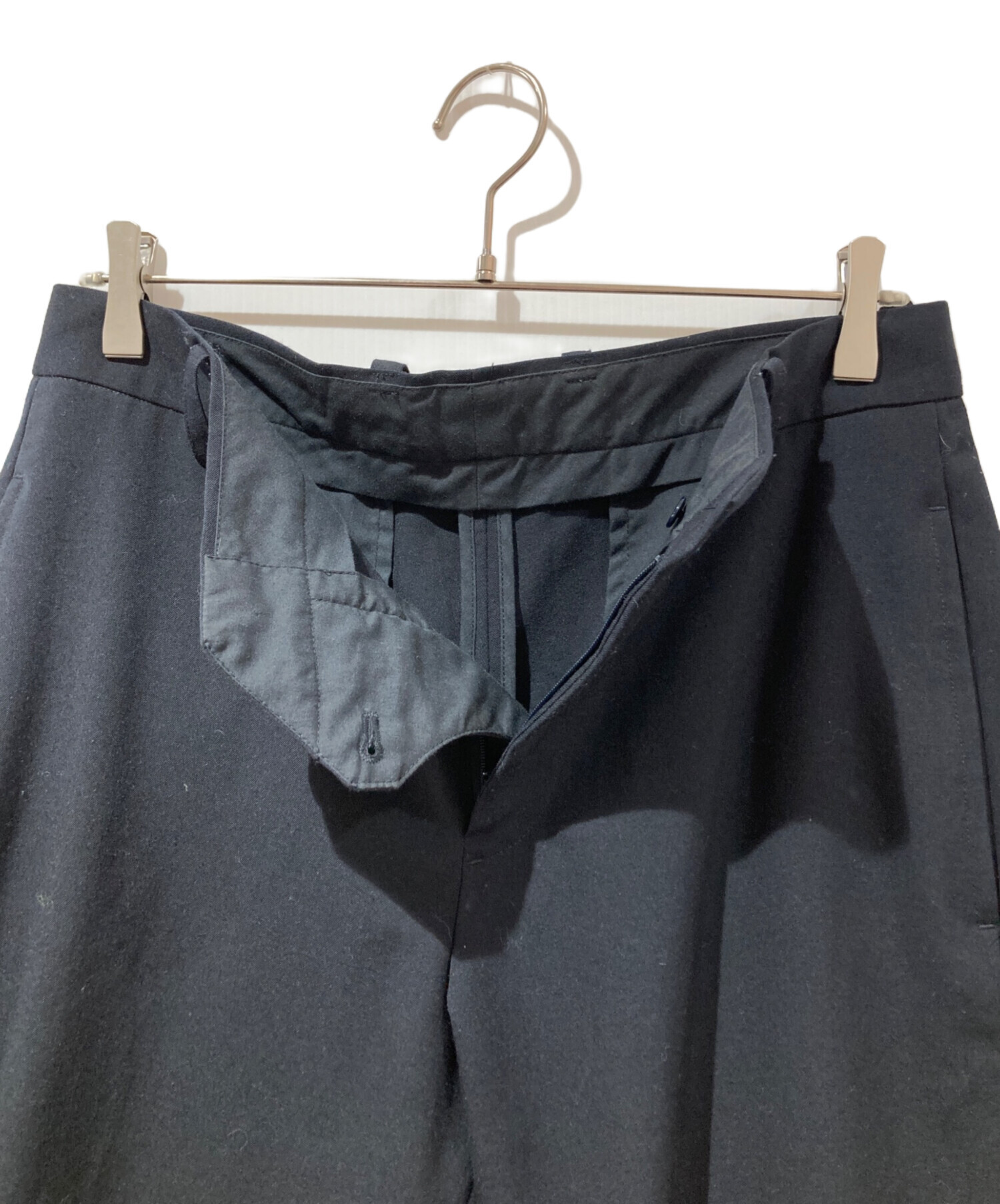 UNFOLLOW アンフォロー スラックス 2(M位) 紺 【古着】【中古】 中古・古着通販】UNFOLLOW (アンフォロー) wool poly everyday trouse