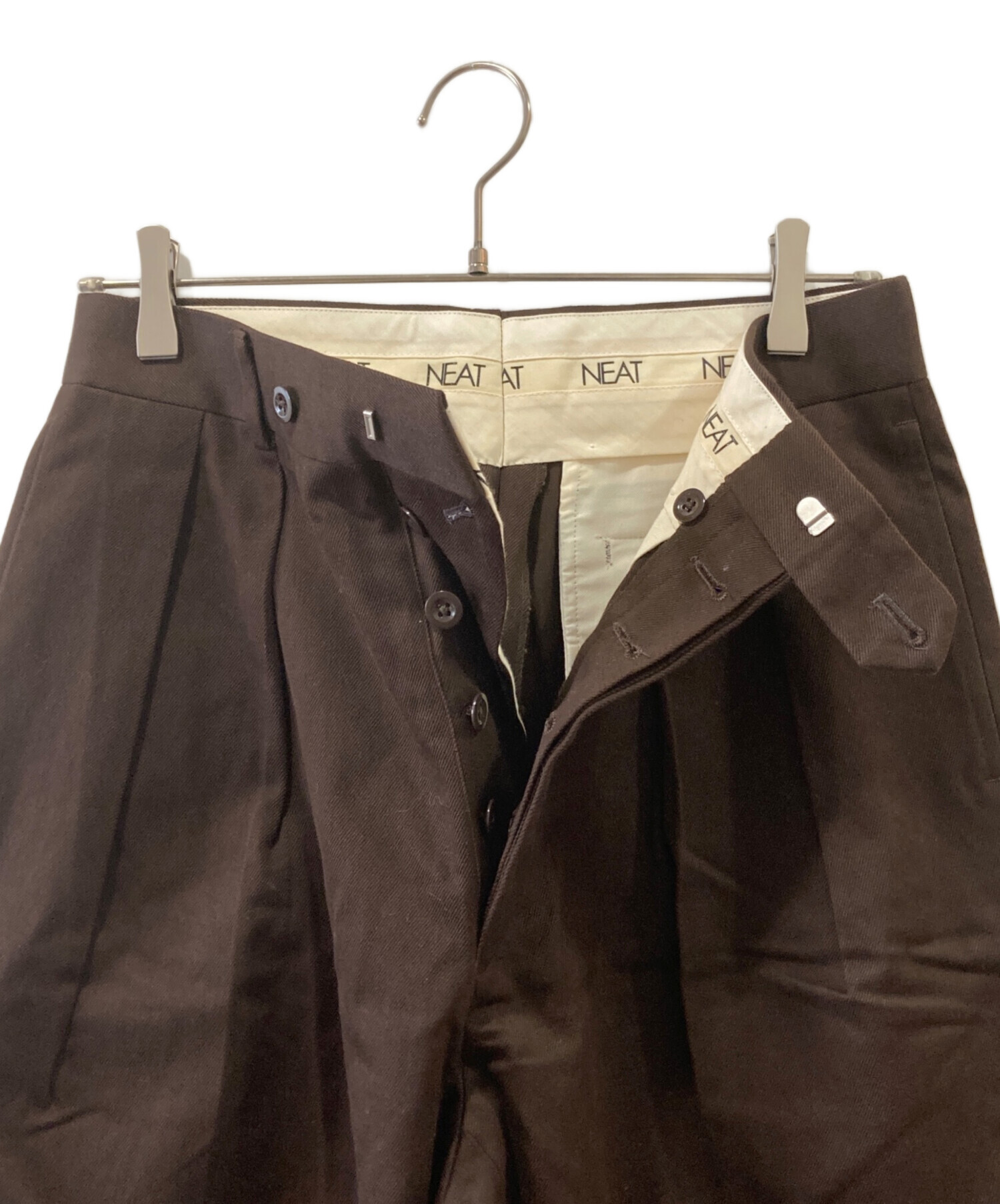 中古・古着通販】NEAT (ニート) スラックス ブラウン サイズ:44