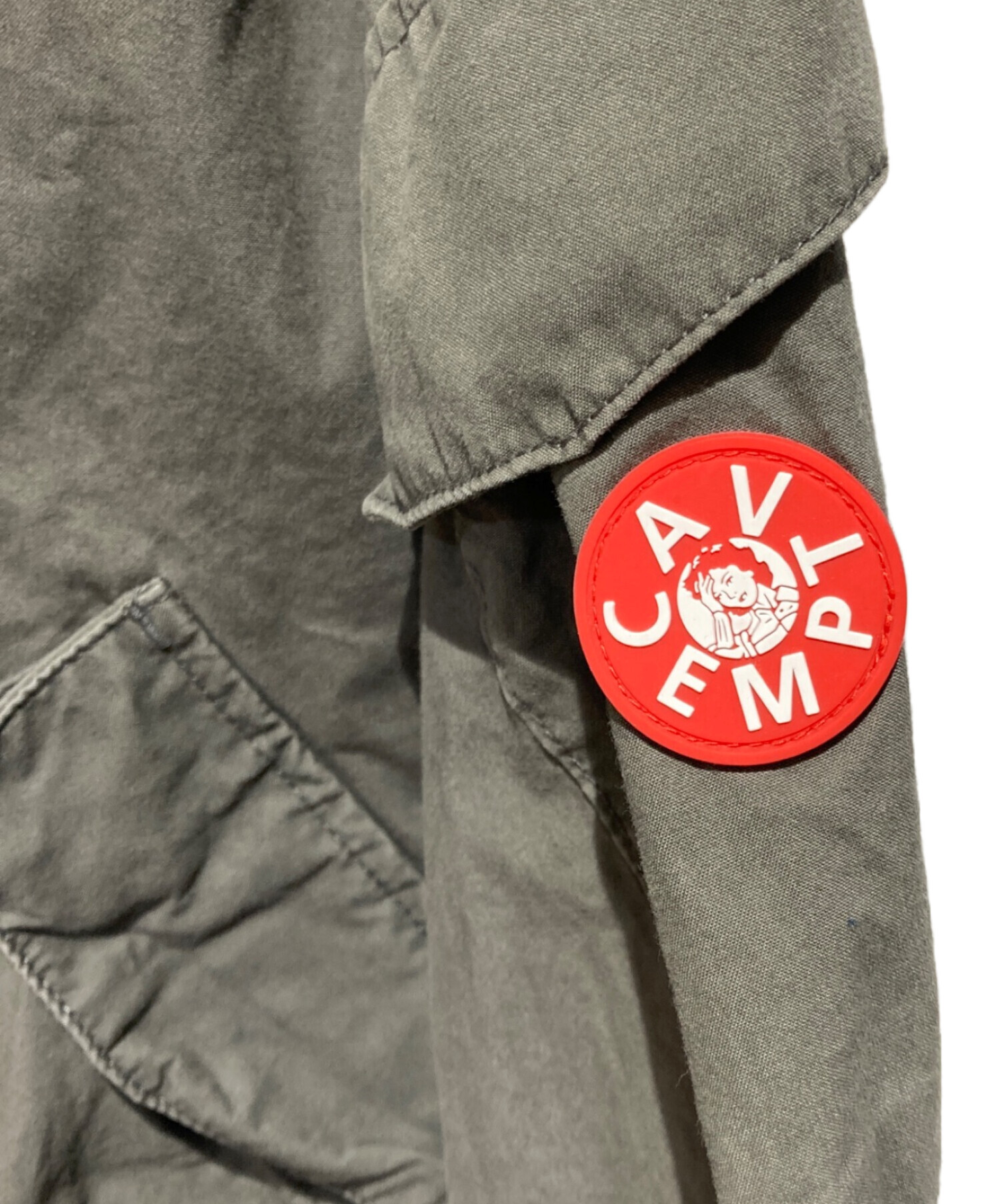 中古・古着通販】C.E (シーイー) CAVEMPT ジャケット オリーブ サイズ