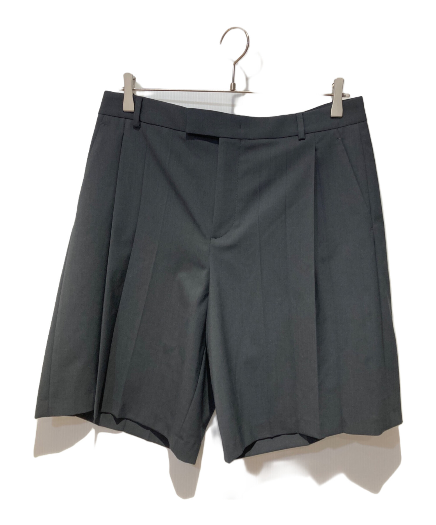 中古・古着通販】VALENTINO (ヴァレンティノ) プリーツワイドショーツ