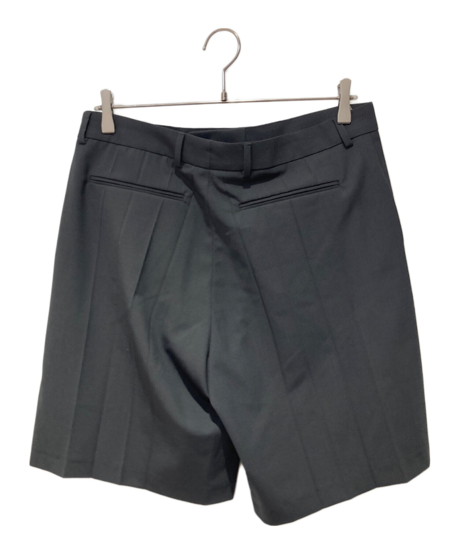 中古・古着通販】VALENTINO (ヴァレンティノ) プリーツワイドショーツ