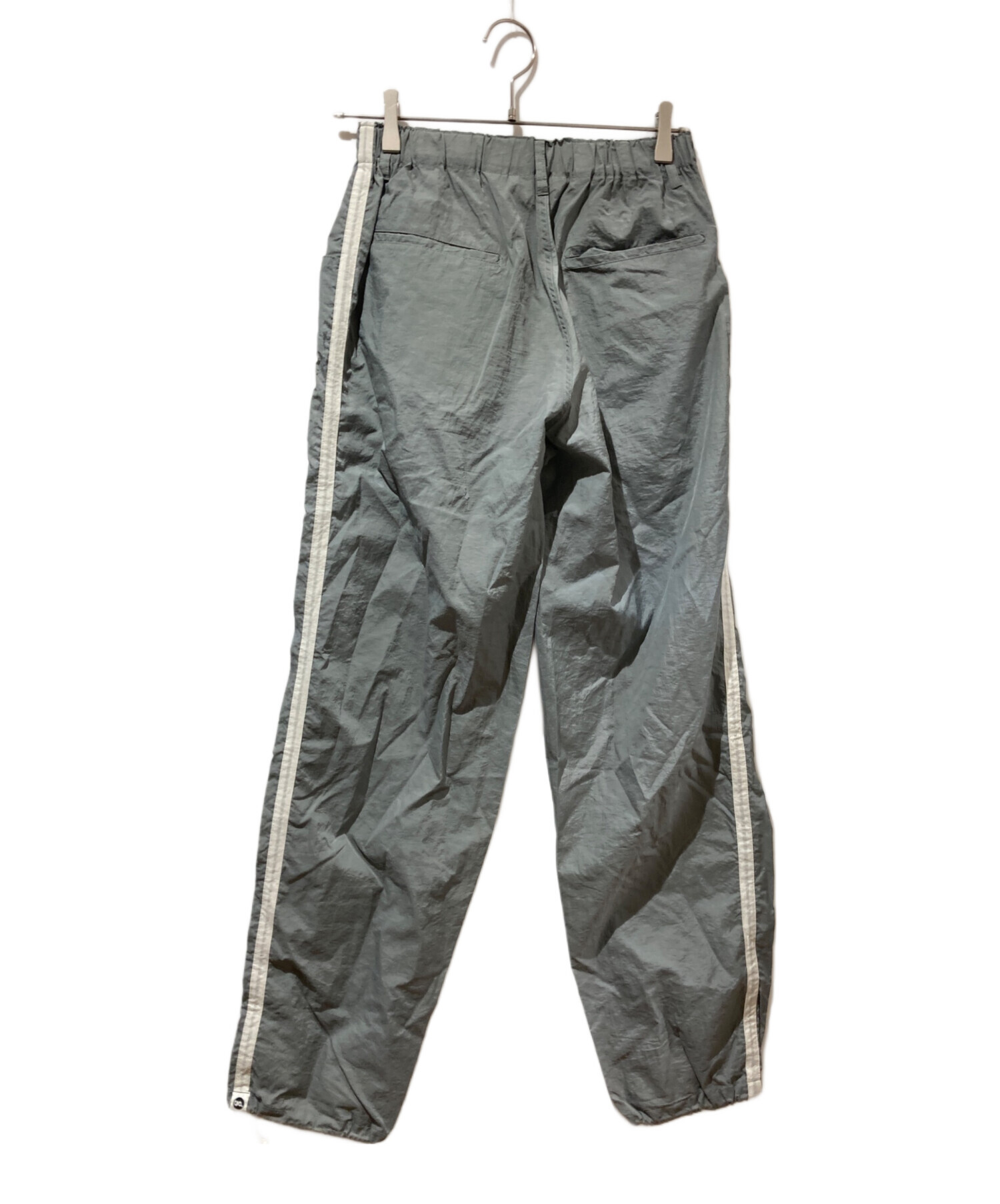 中古・古着通販】GOODENOUGH (グッドイナフ) ナイロンパンツ グレー