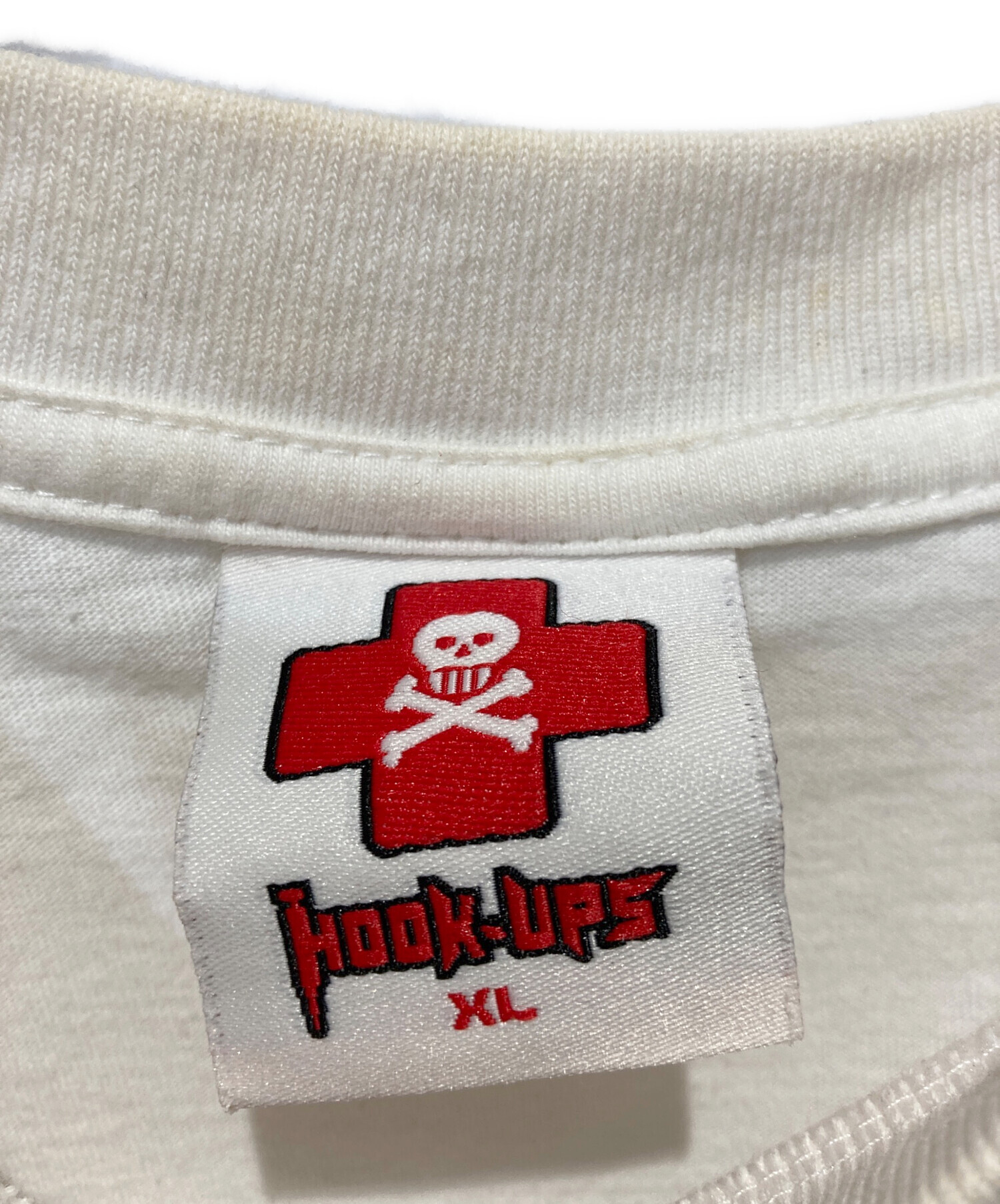 中古・古着通販】HOOK UPS (フックアップス) RED EYETシャツ ホワイト 