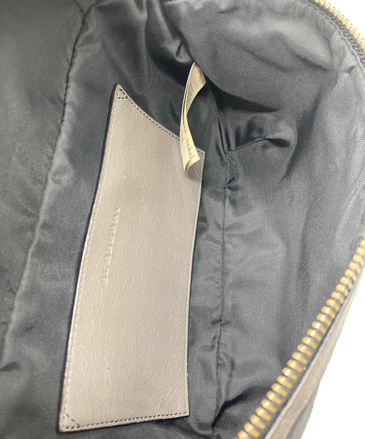 中古・古着通販】BURBERRY (バーバリー) ボディーバッグ ブラック