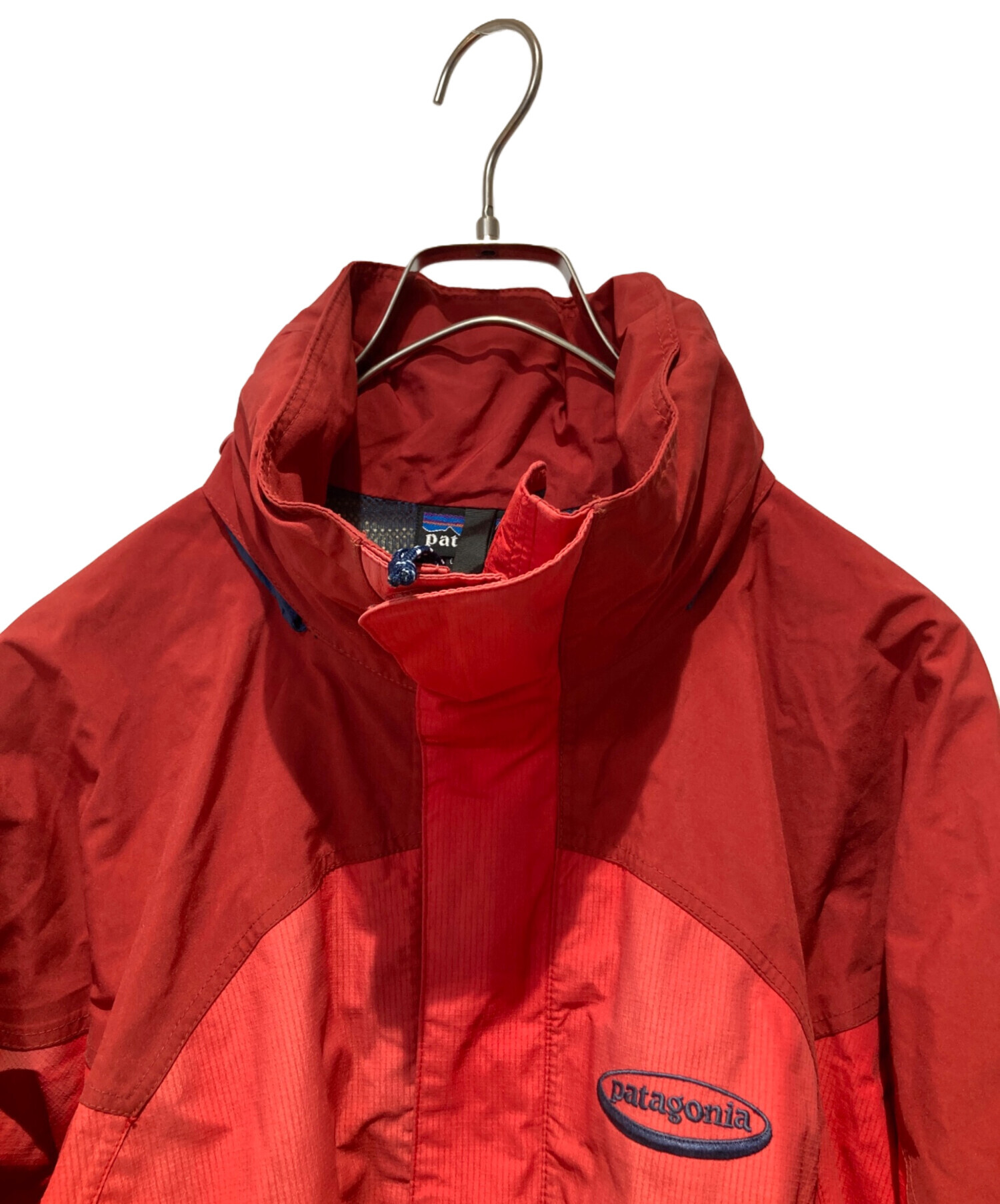 Patagonia マウンテンパーカー 赤 中古・古着通販】Patagonia (パタゴニア) マウンテンパーカー レッド