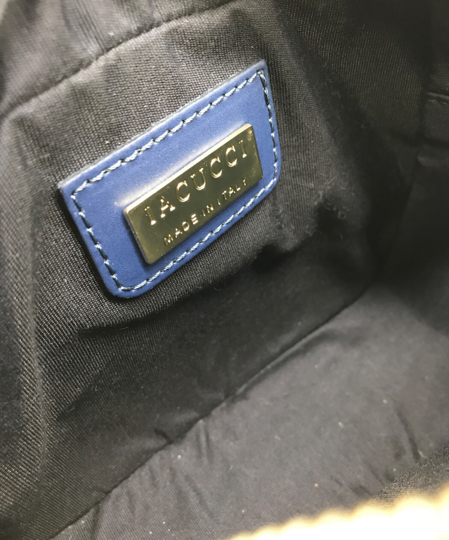 バッグ IACUCCI イアクッチ ファーストラップ付き ショルダーバッグ