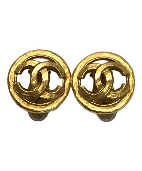 CHANEL ロゴデザイン イヤリング！在庫あるか確認ください！！ 中古・古着通販】CHANEL (シャネル) ロゴイヤリング ゴールド