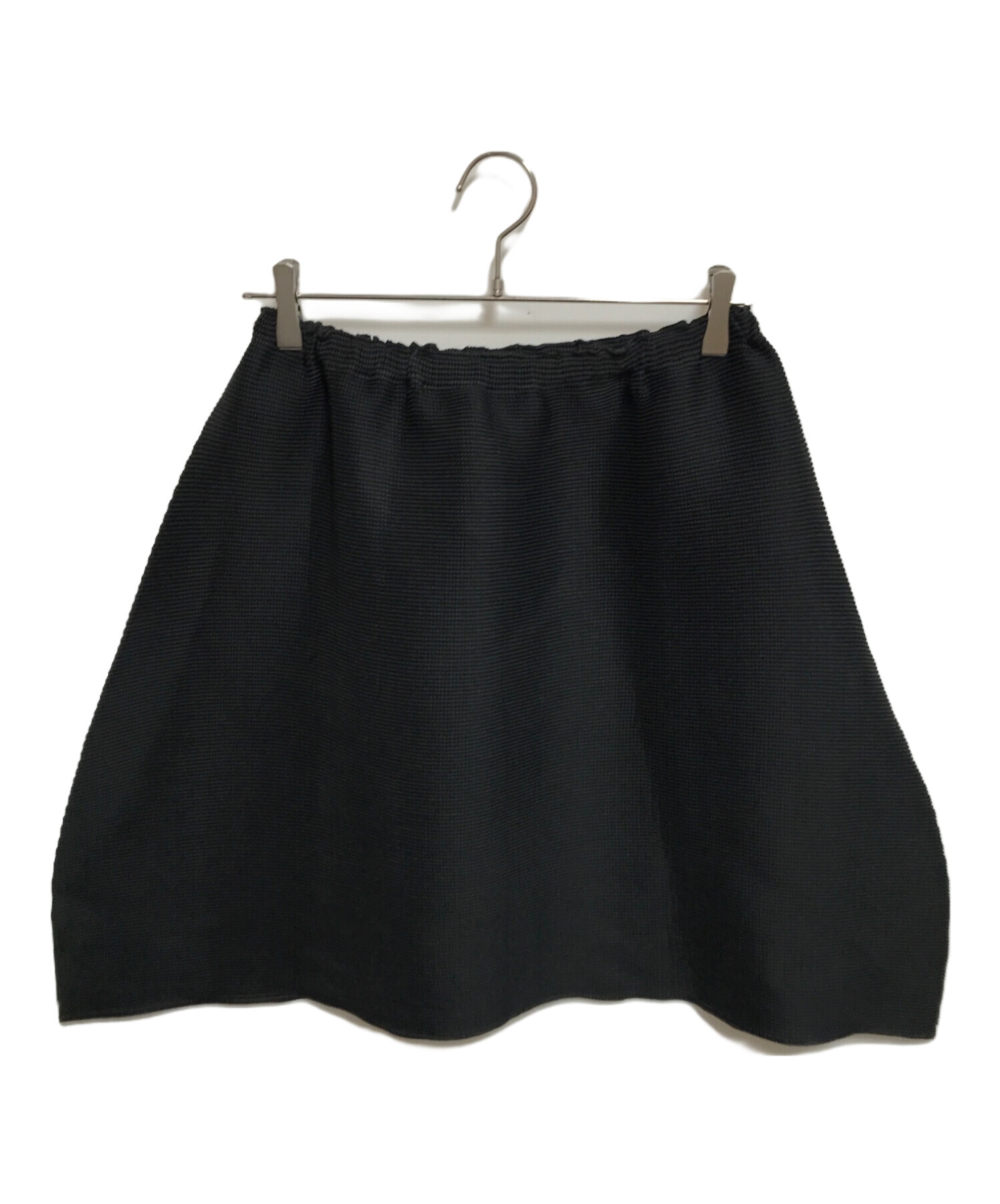 ISSEY MIYAKE me スカート ブラック ISSEY MIYAKE me スカート ブラック 【公式通販】