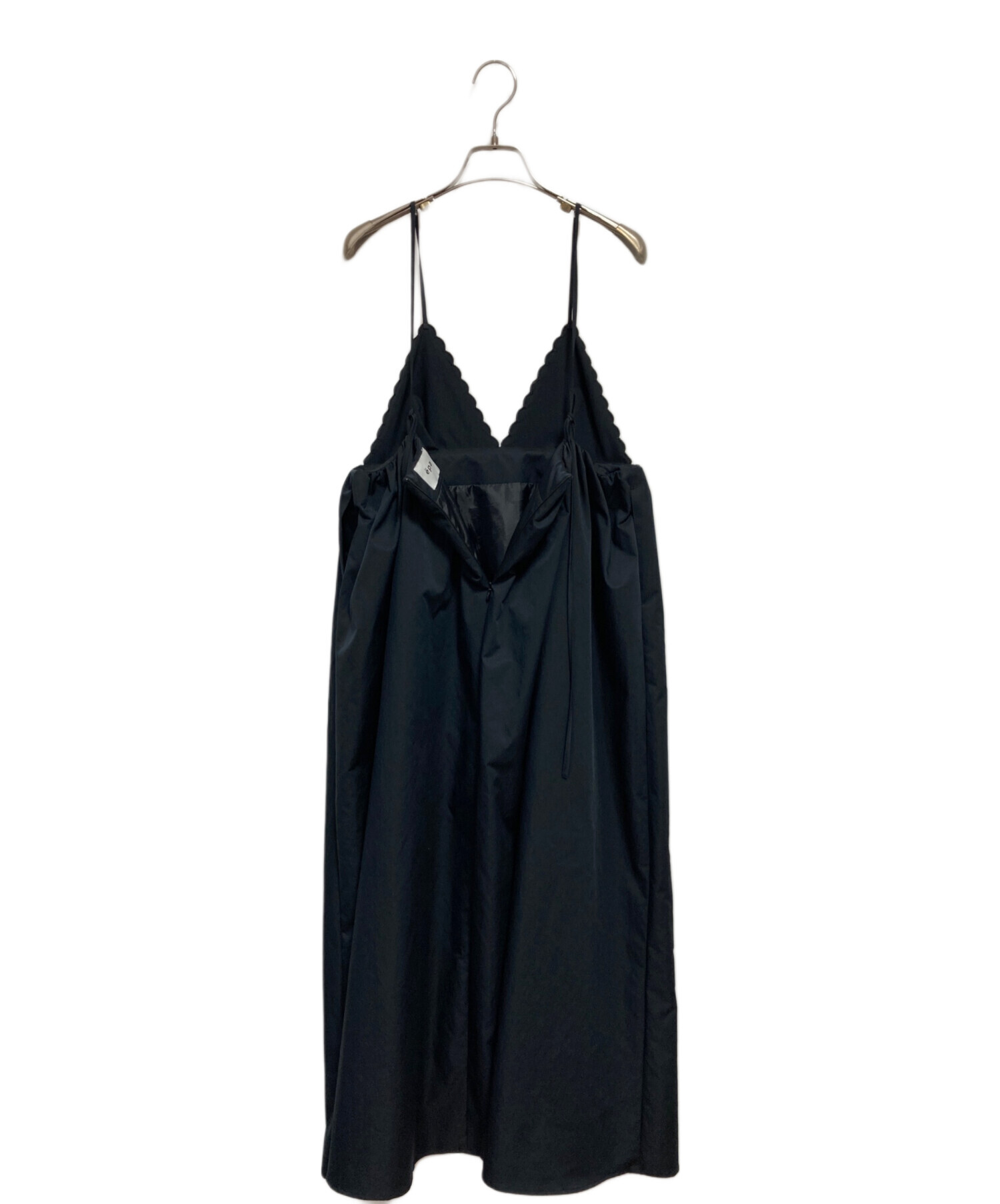 205 ワンダフルワールド　黒総ピコフリルキャミソール スカラップエッジ 中古・古着通販】epa (エパ) スカラップキャミソールワンピース