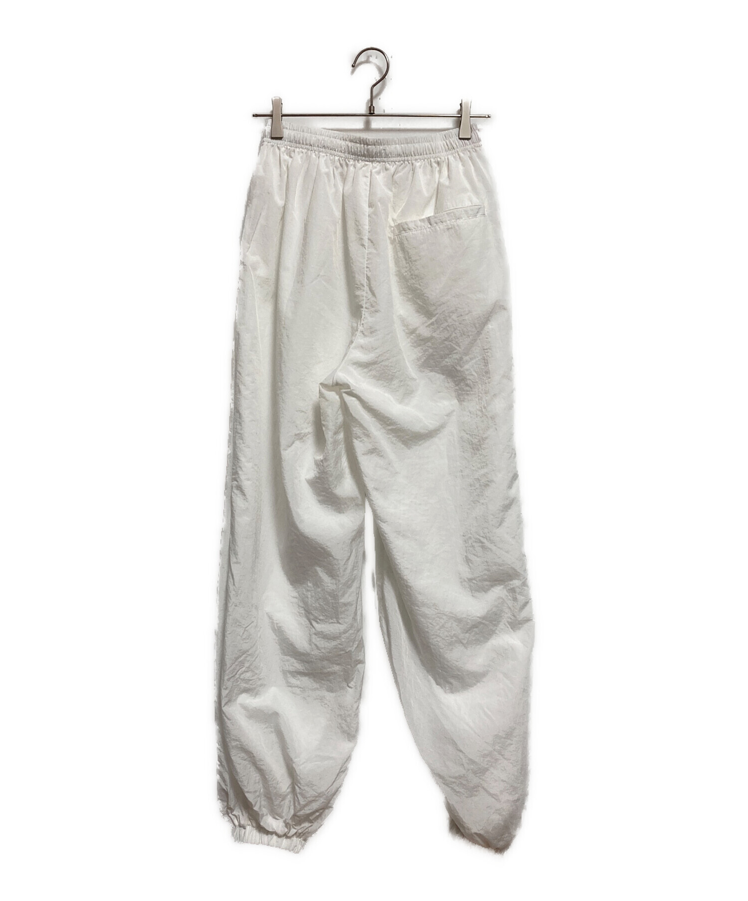 中古・古着通販】anuke (アンヌーク) Nylon Volume Pants ホワイト