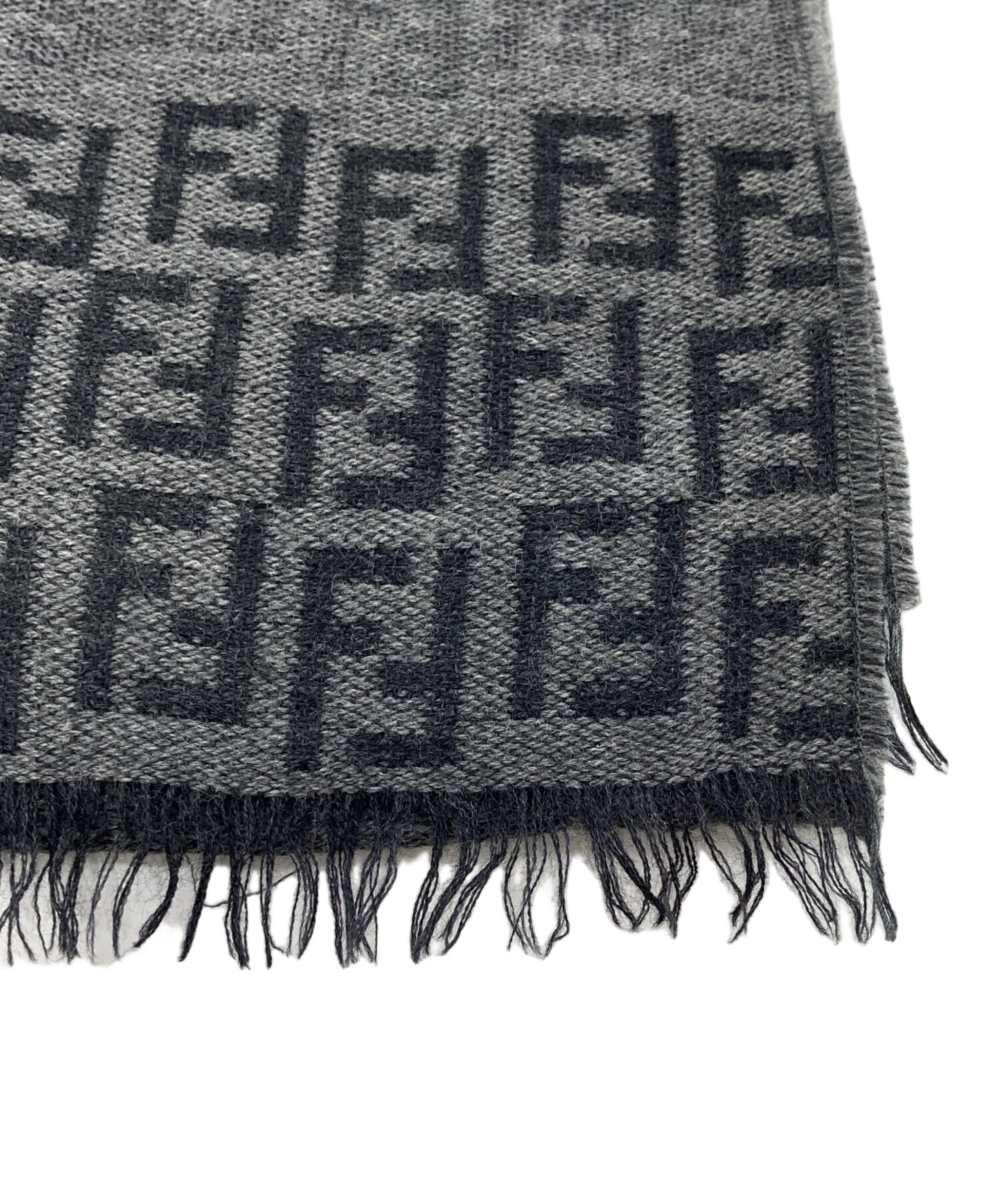 中古・古着通販】FENDI (フェンディ) ズッカ柄ウールマフラー グレー