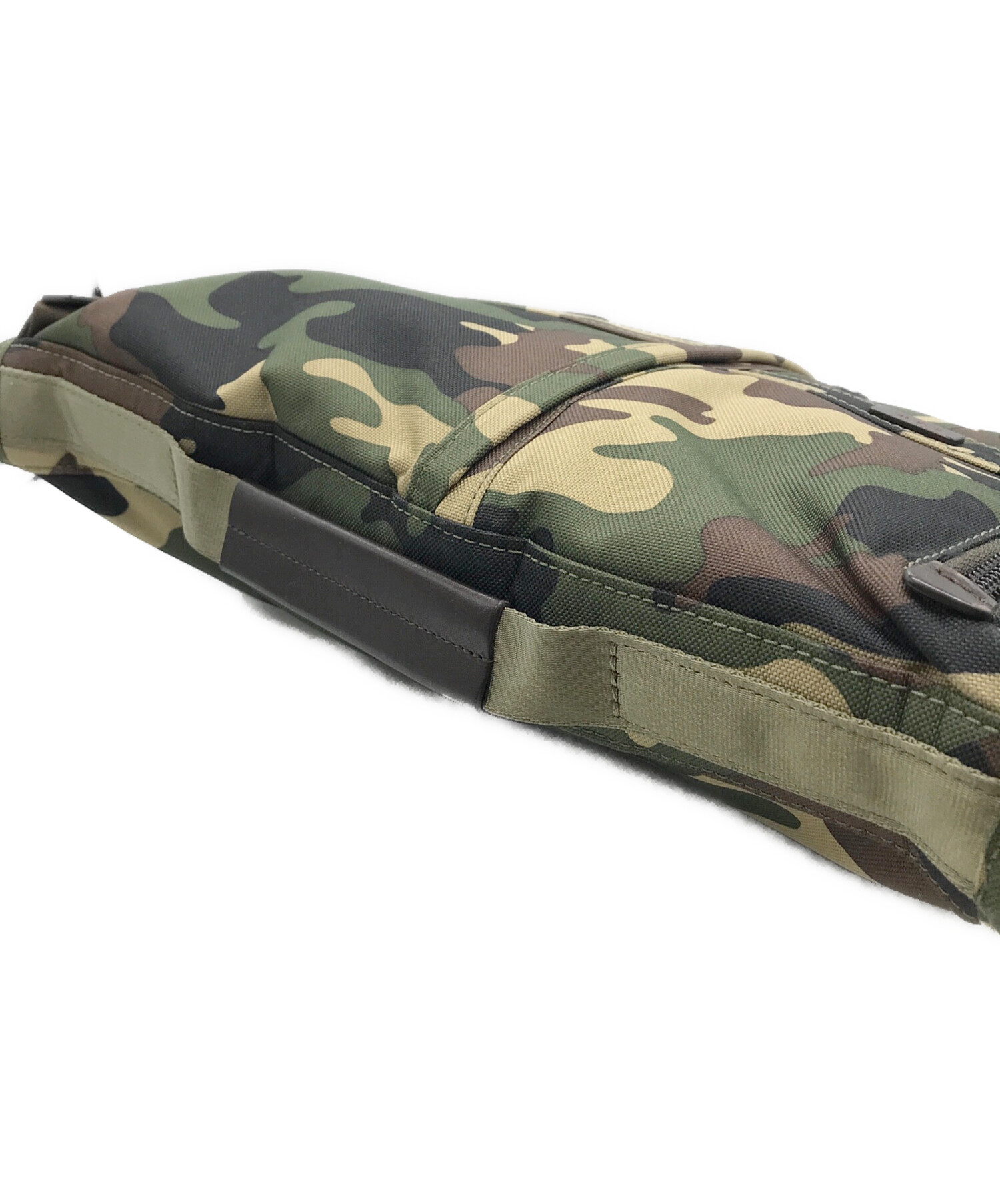 中古・古着通販】TUMI (トゥミ) SHIPS (シップス) 別注クラッチ 中古・古着通販】TUMI (トゥミ) SHIPS (シップス) 別注クラッチ